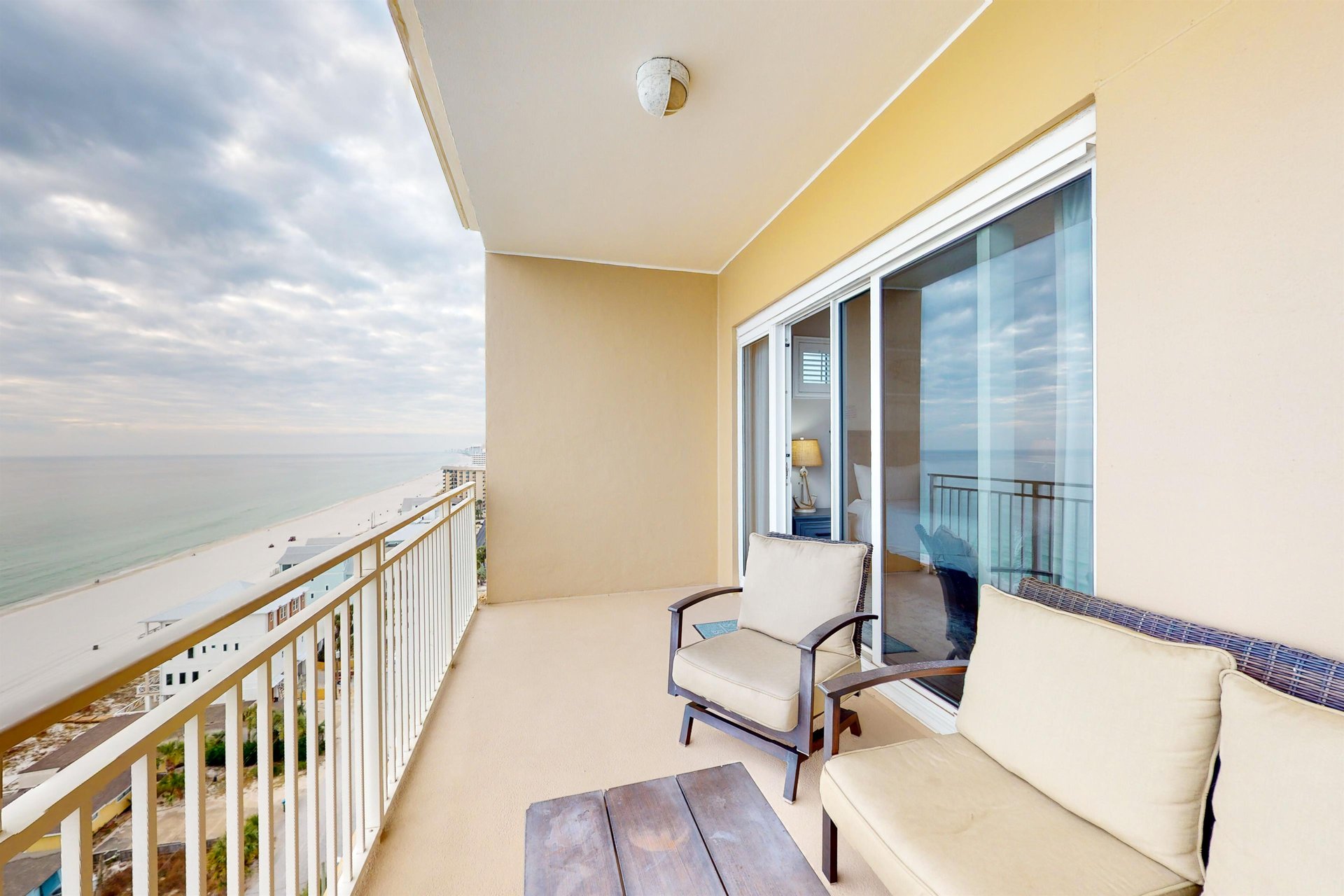 Sterling Beach 1206 33