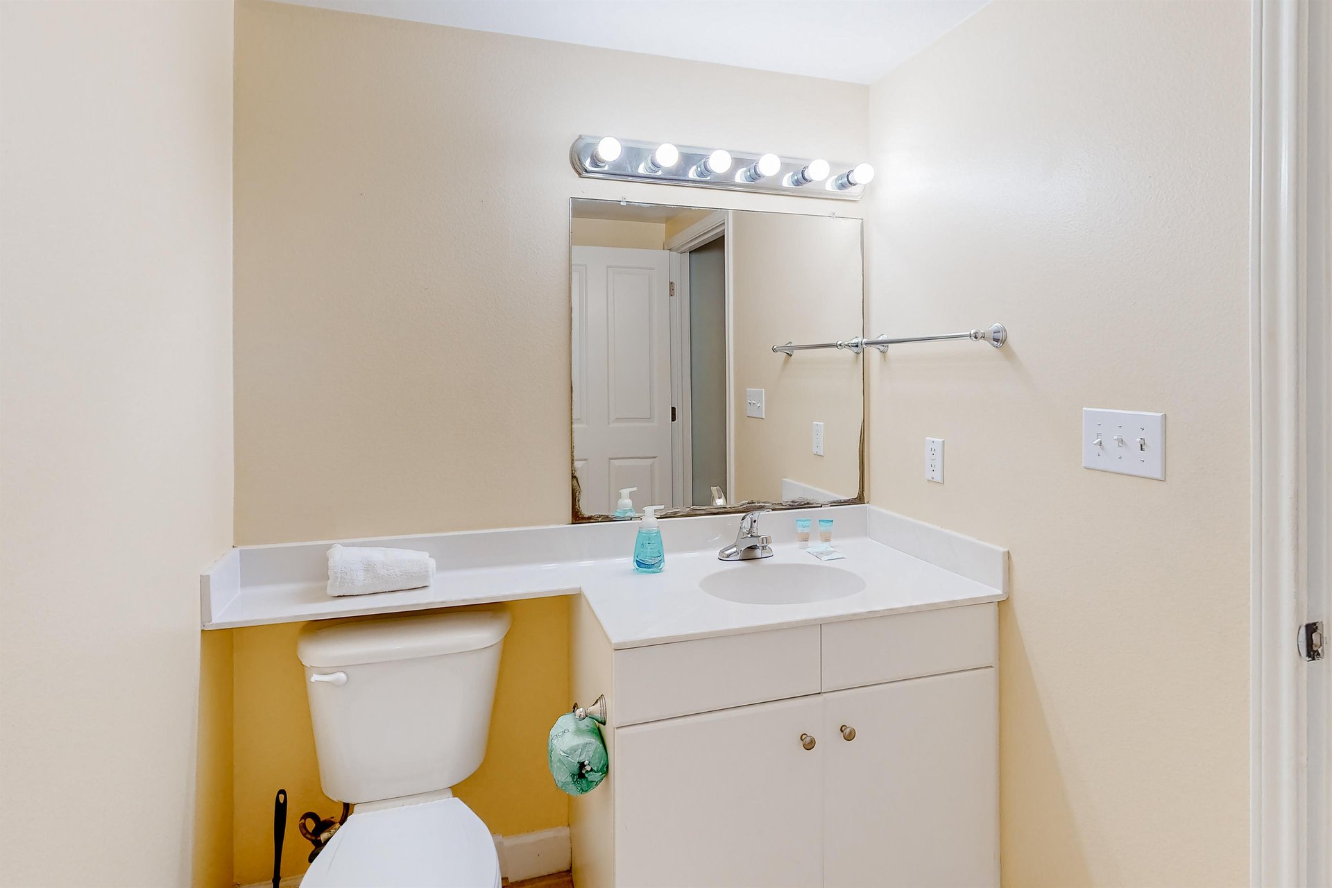 Shores of Panama 1525  Sail Away 12