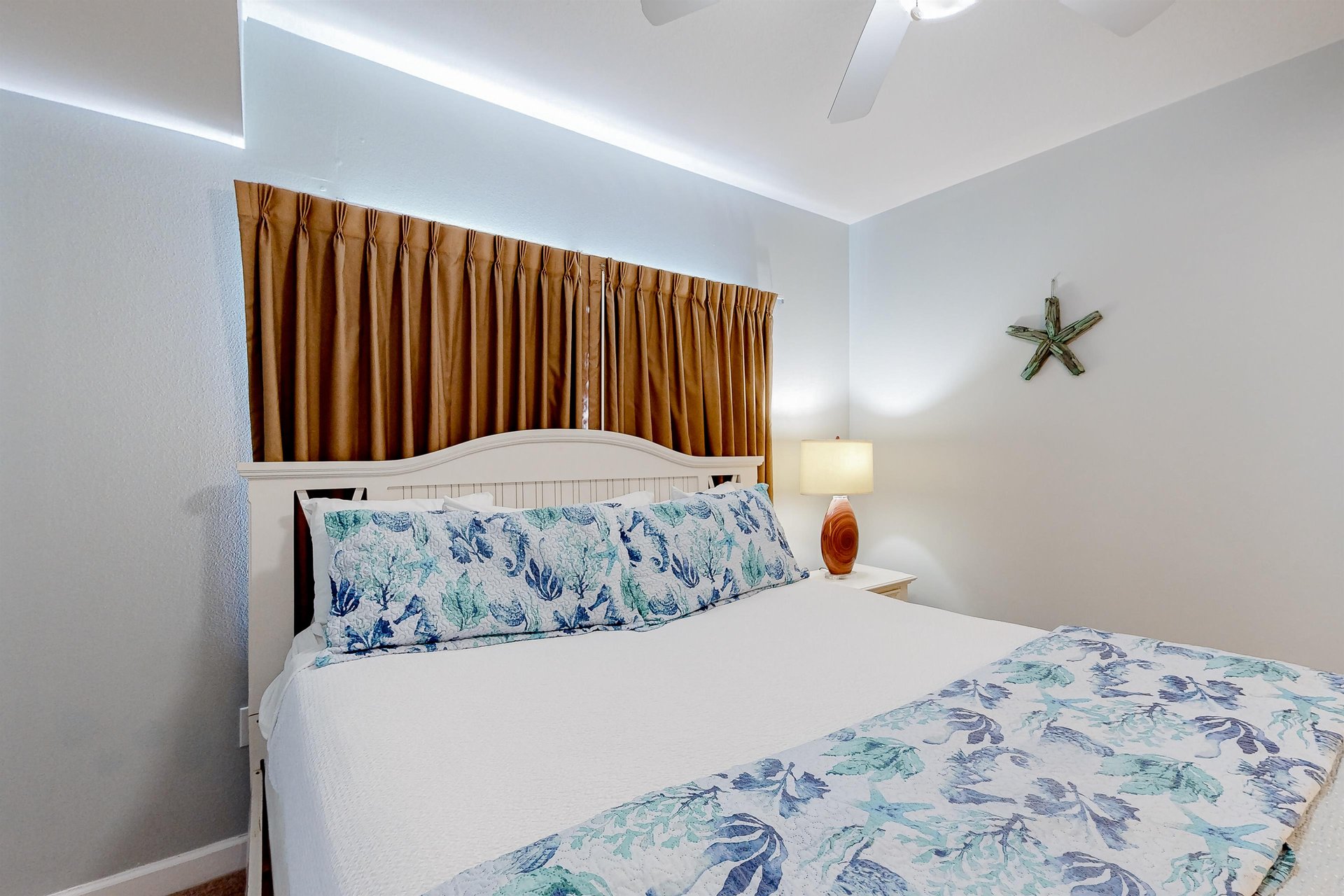 Shores of Panama 1525  Sail Away 14