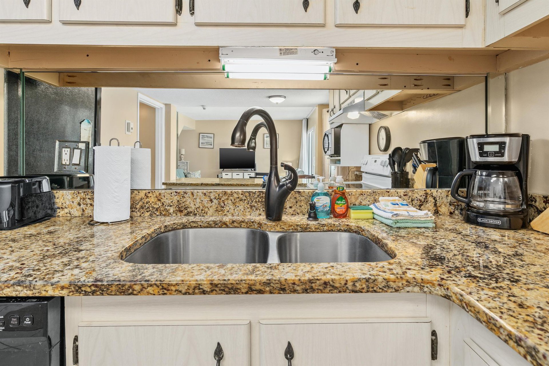 Pinnacle Port A319 11