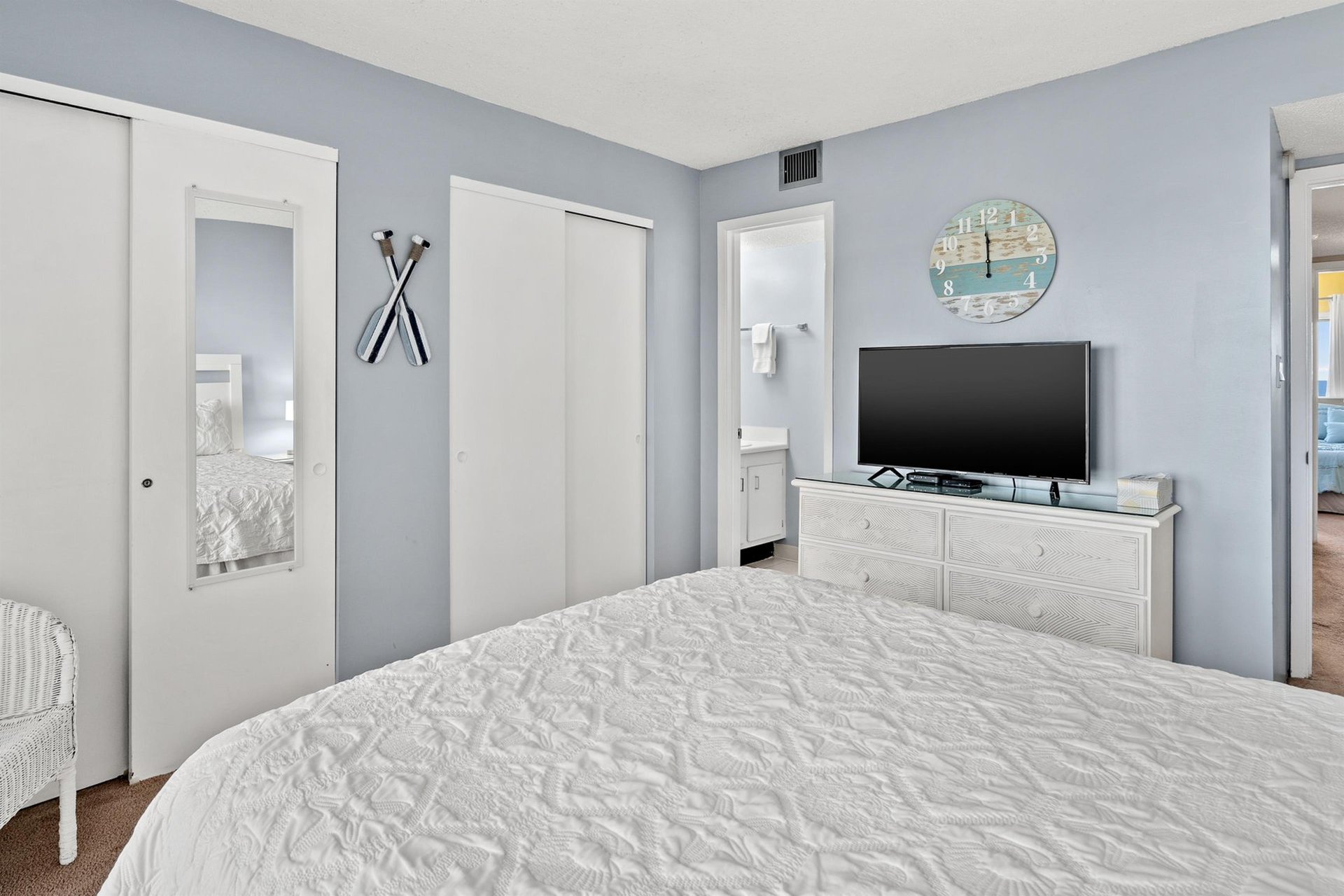 Pinnacle Port A319 14