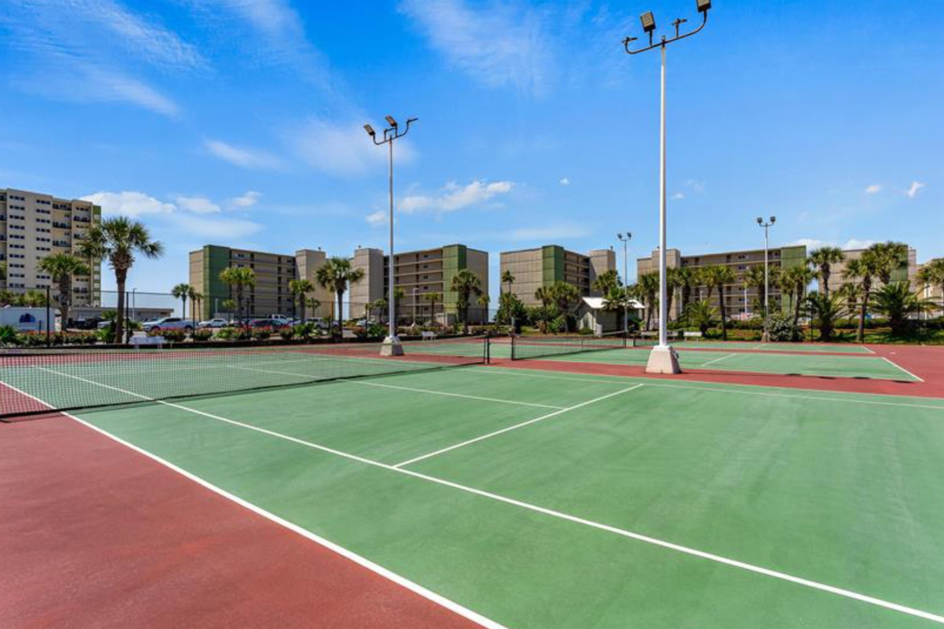 Pinnacle Port A319 28