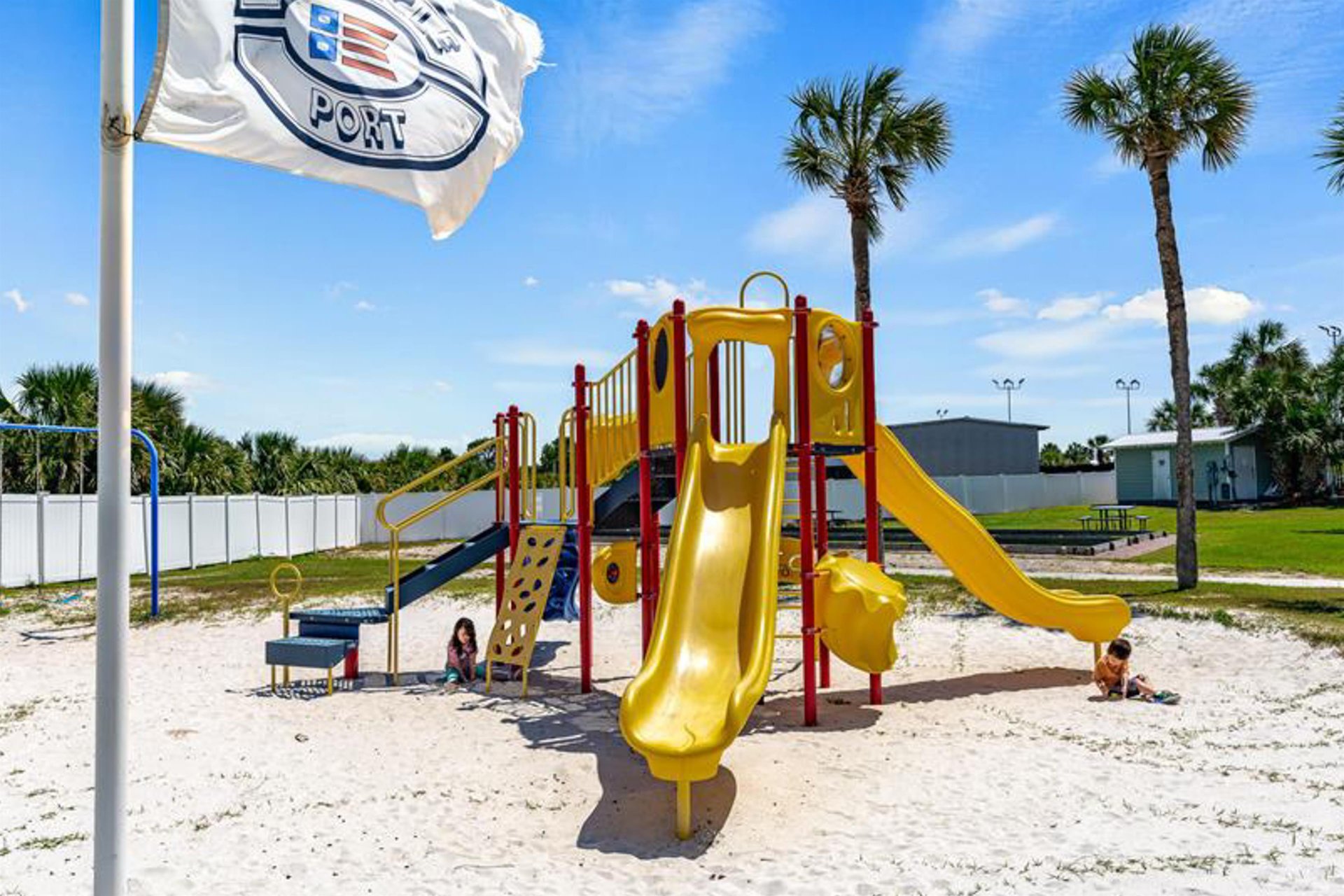 Pinnacle Port A319 30