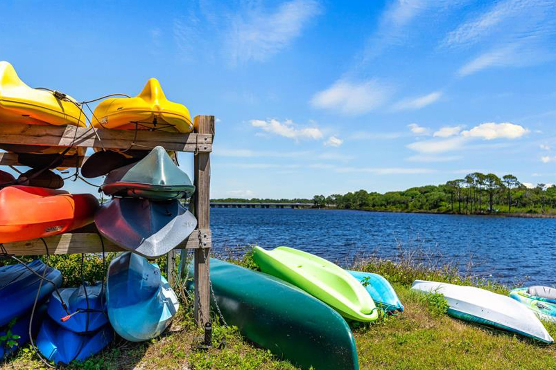 Pinnacle Port A319 33