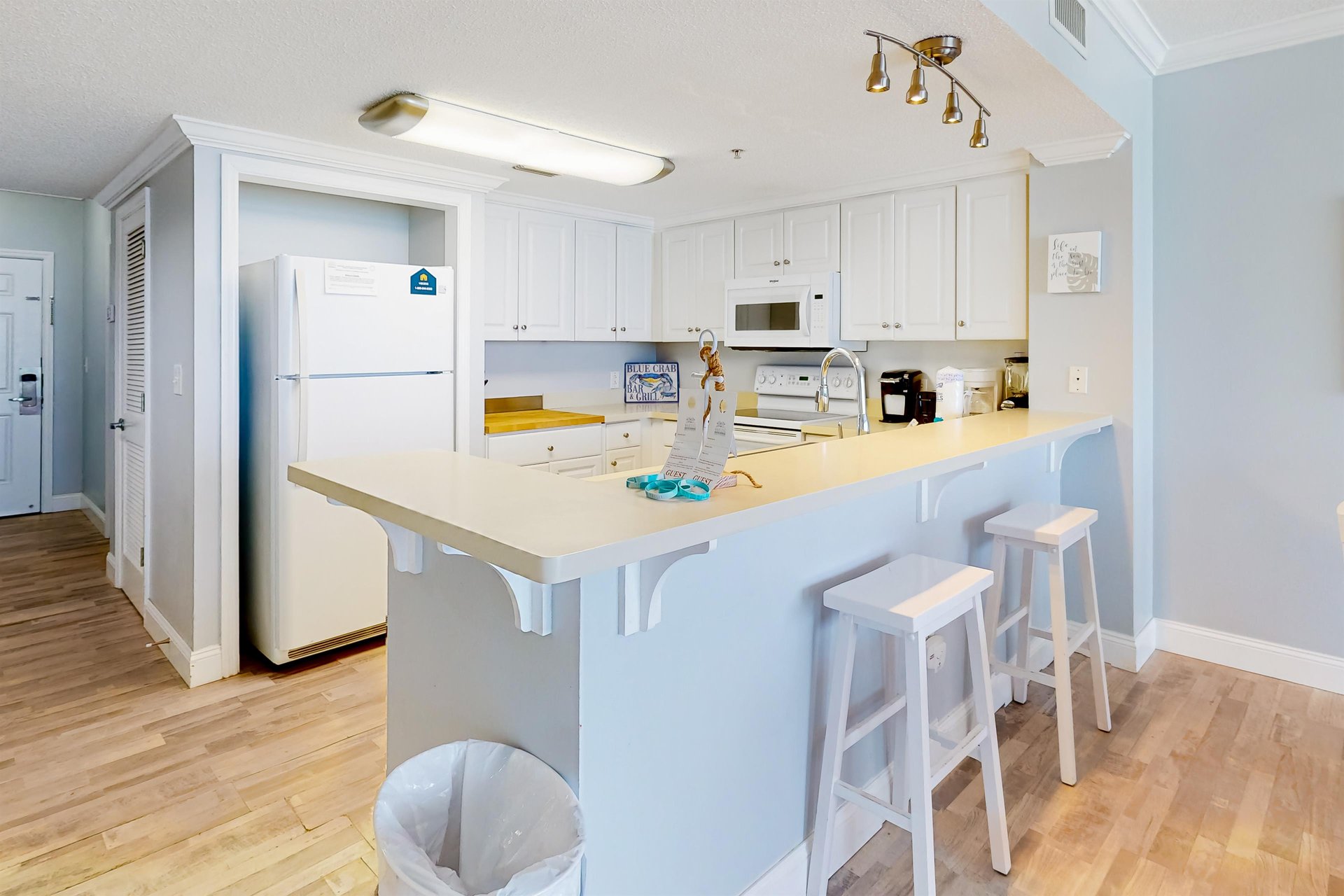 Majestic Beach Resort Tower 1 503 High five 9