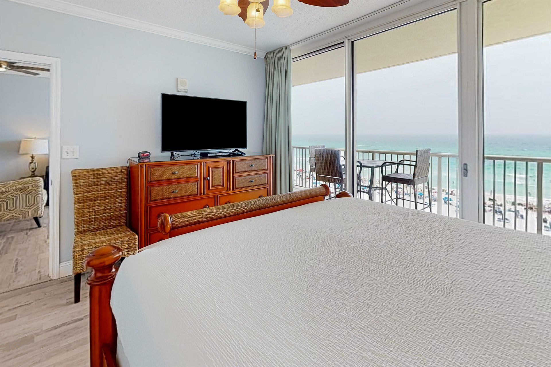 Majestic Beach Resort Tower 1 503 High five 13