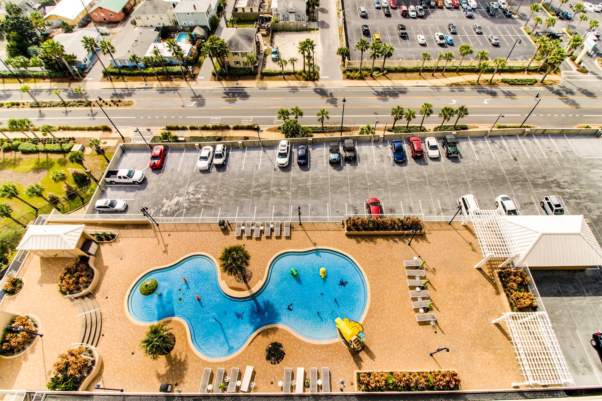 Laketown Wharf 933 32