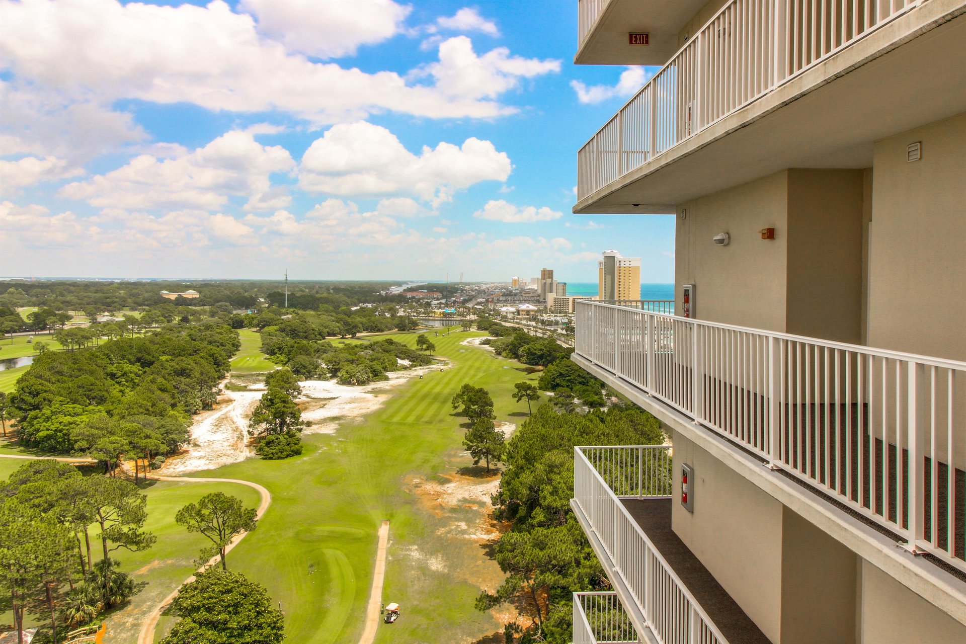 Laketown Wharf 933 34