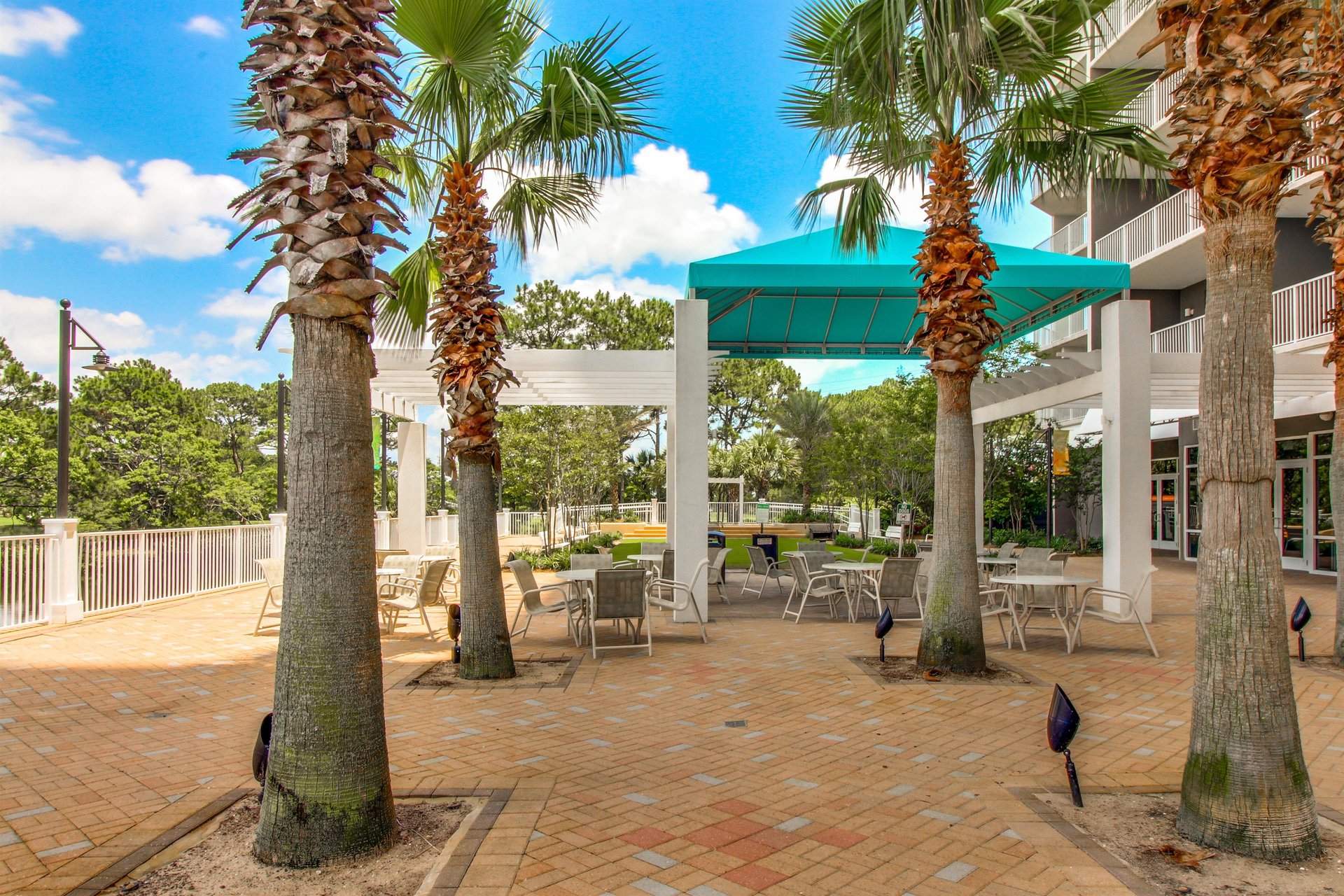 Laketown Wharf 933 35