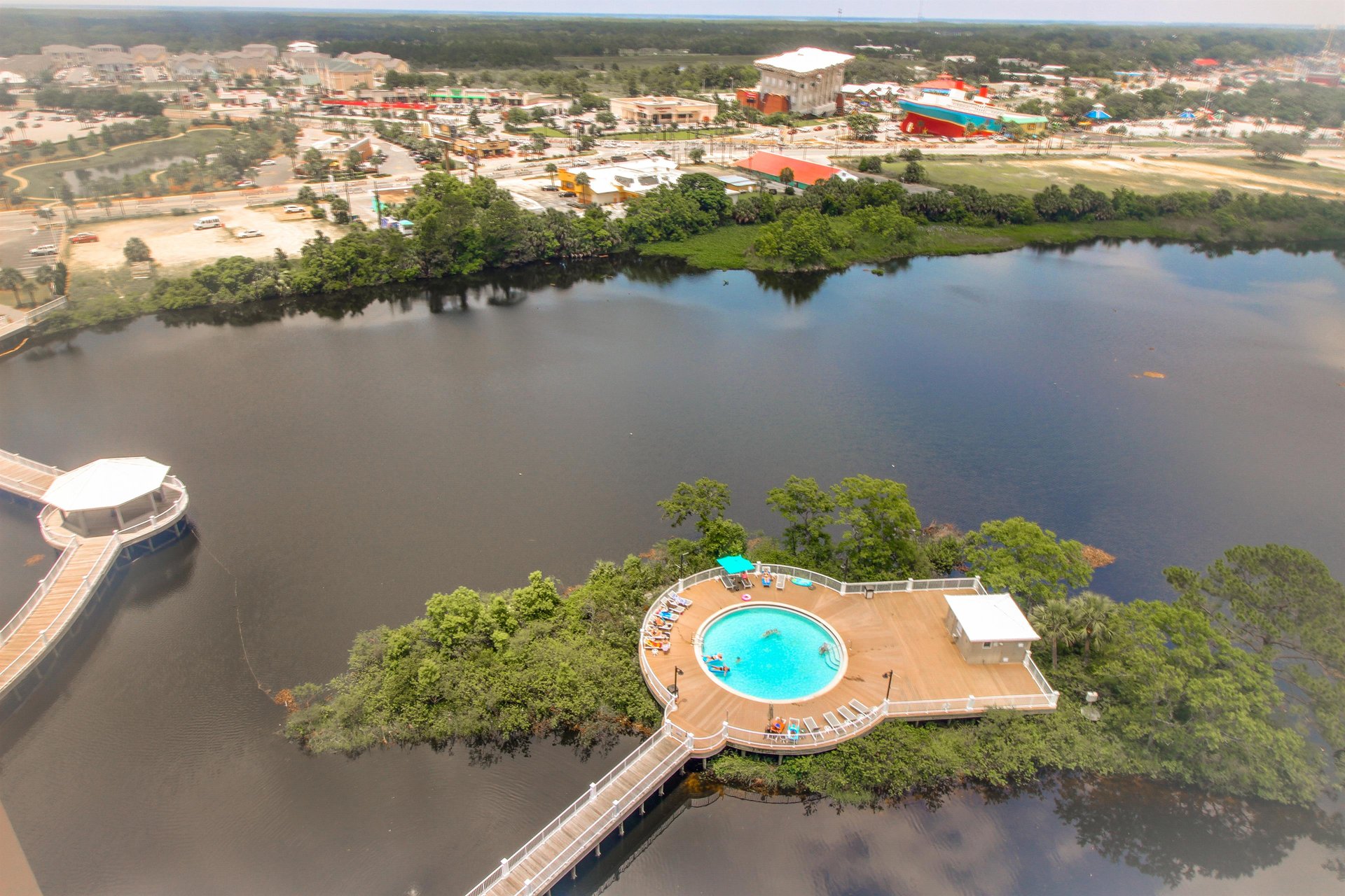 Laketown Wharf 933 38