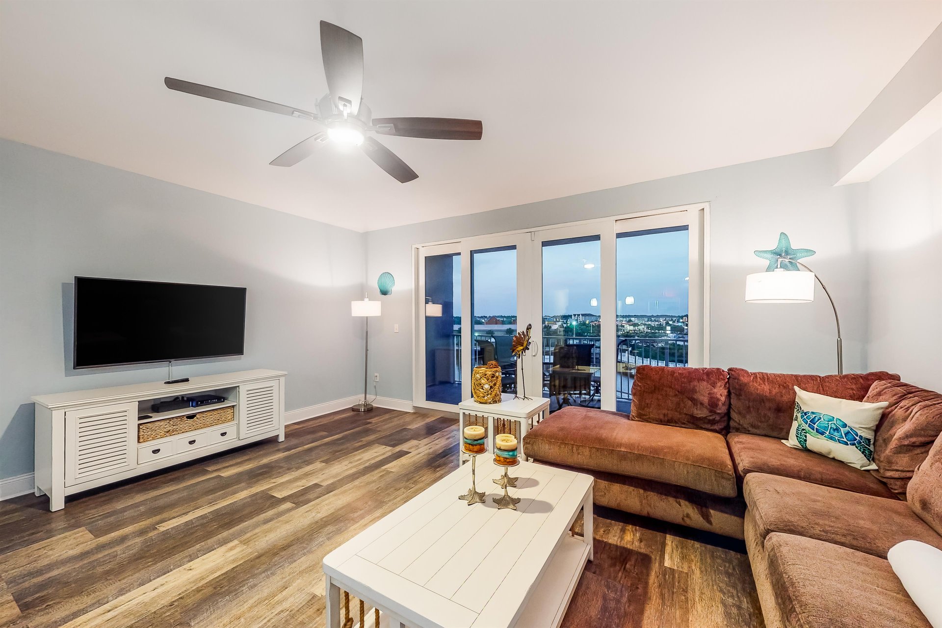 Laketown Wharf 316 6