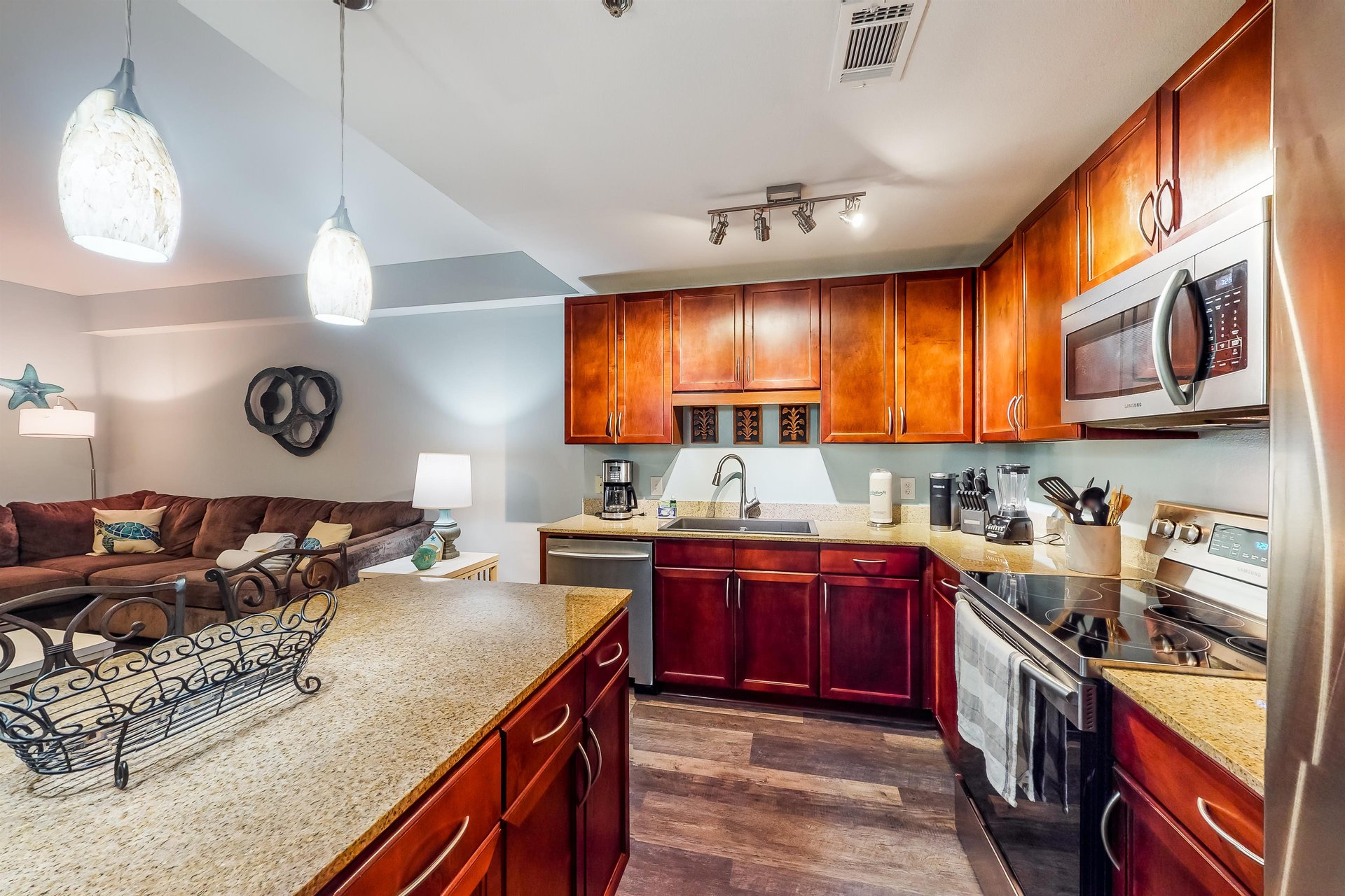 Laketown Wharf 316 9