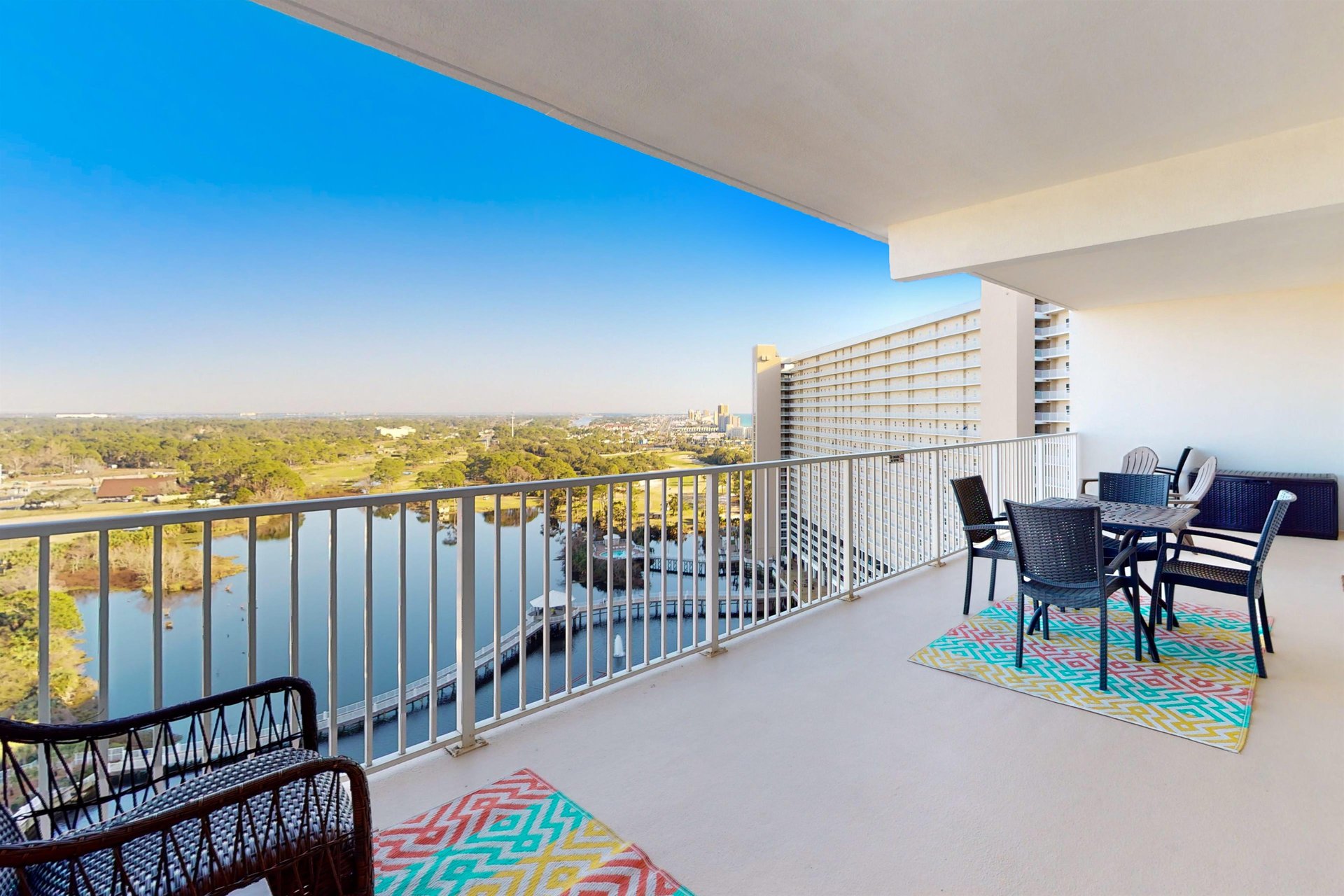 Laketown Wharf 1634 5