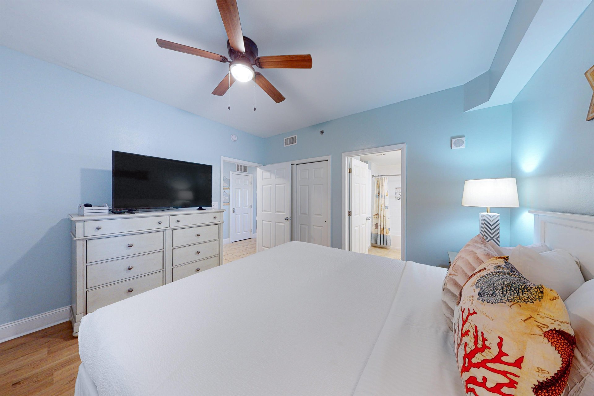Laketown Wharf 1634 18