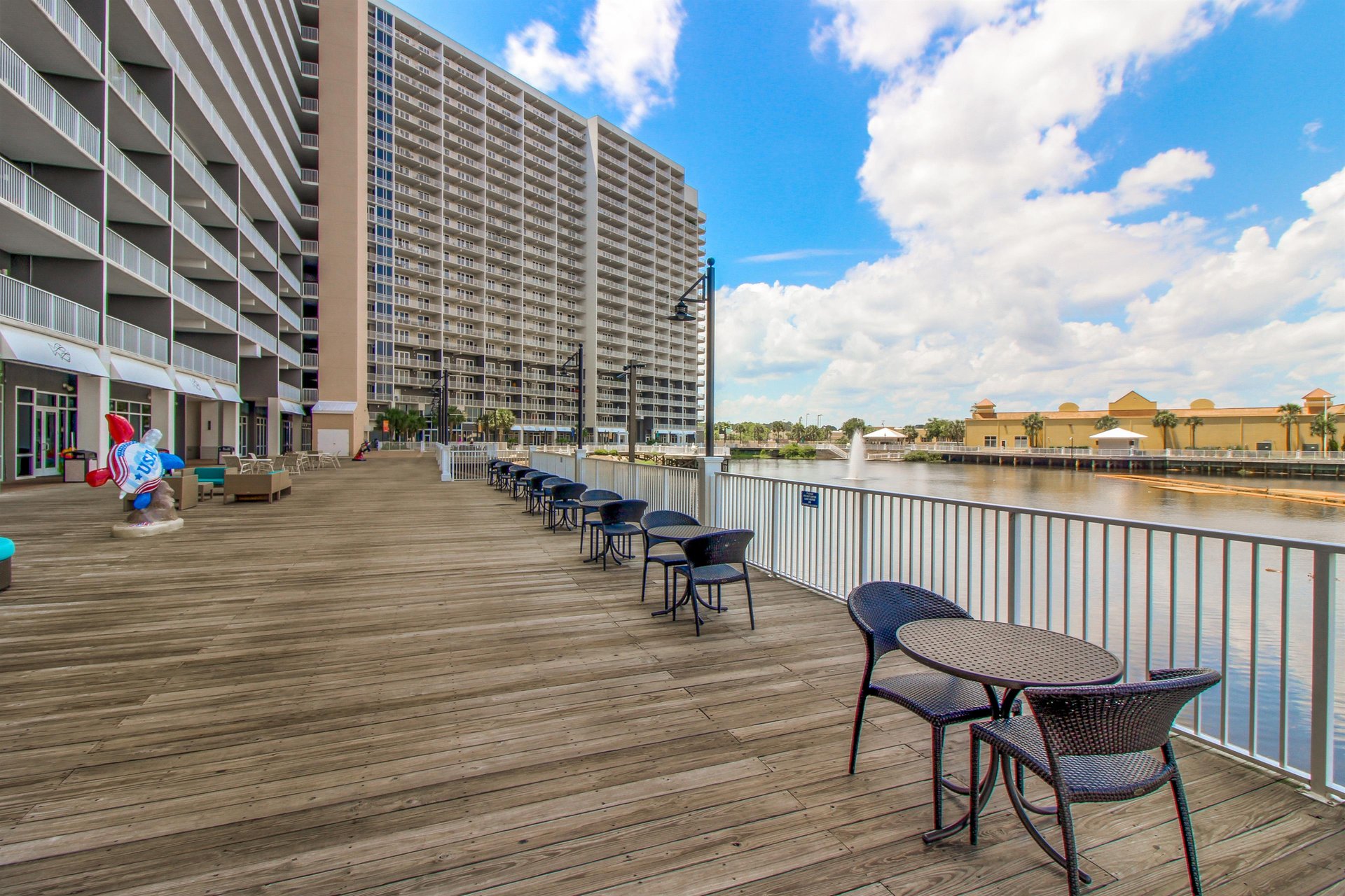 Laketown Wharf 1634 33