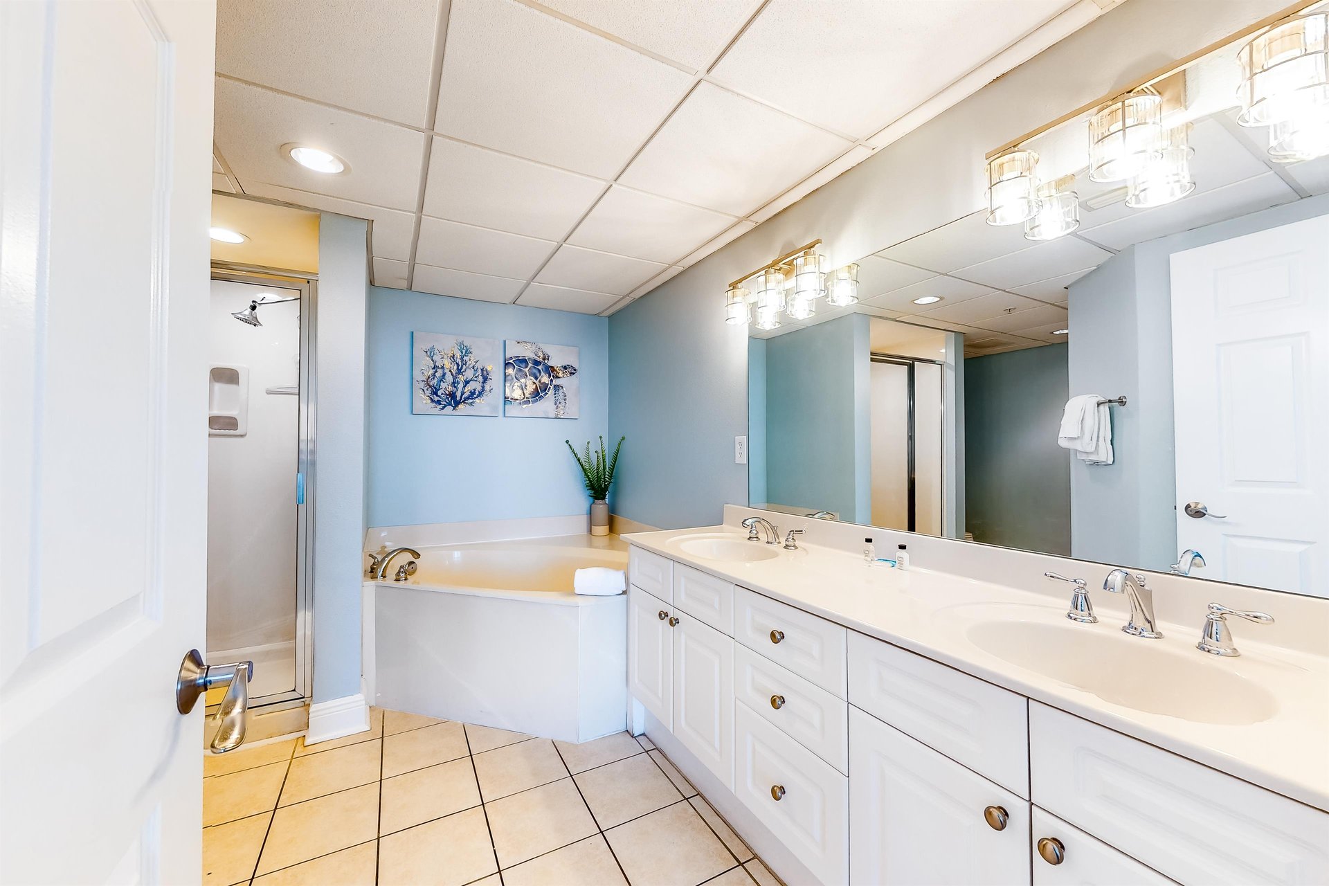 Emerald Beach Resort 2036 12