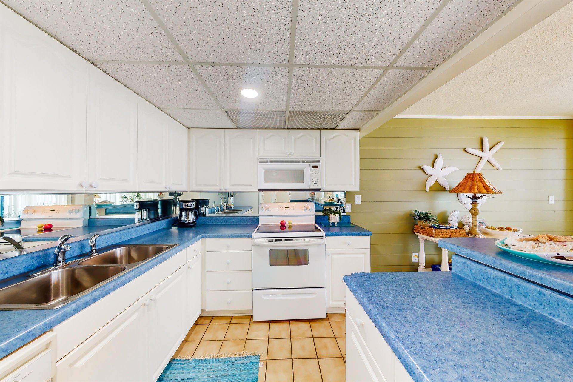 Edgewater Beach Resort Tower 11111 8