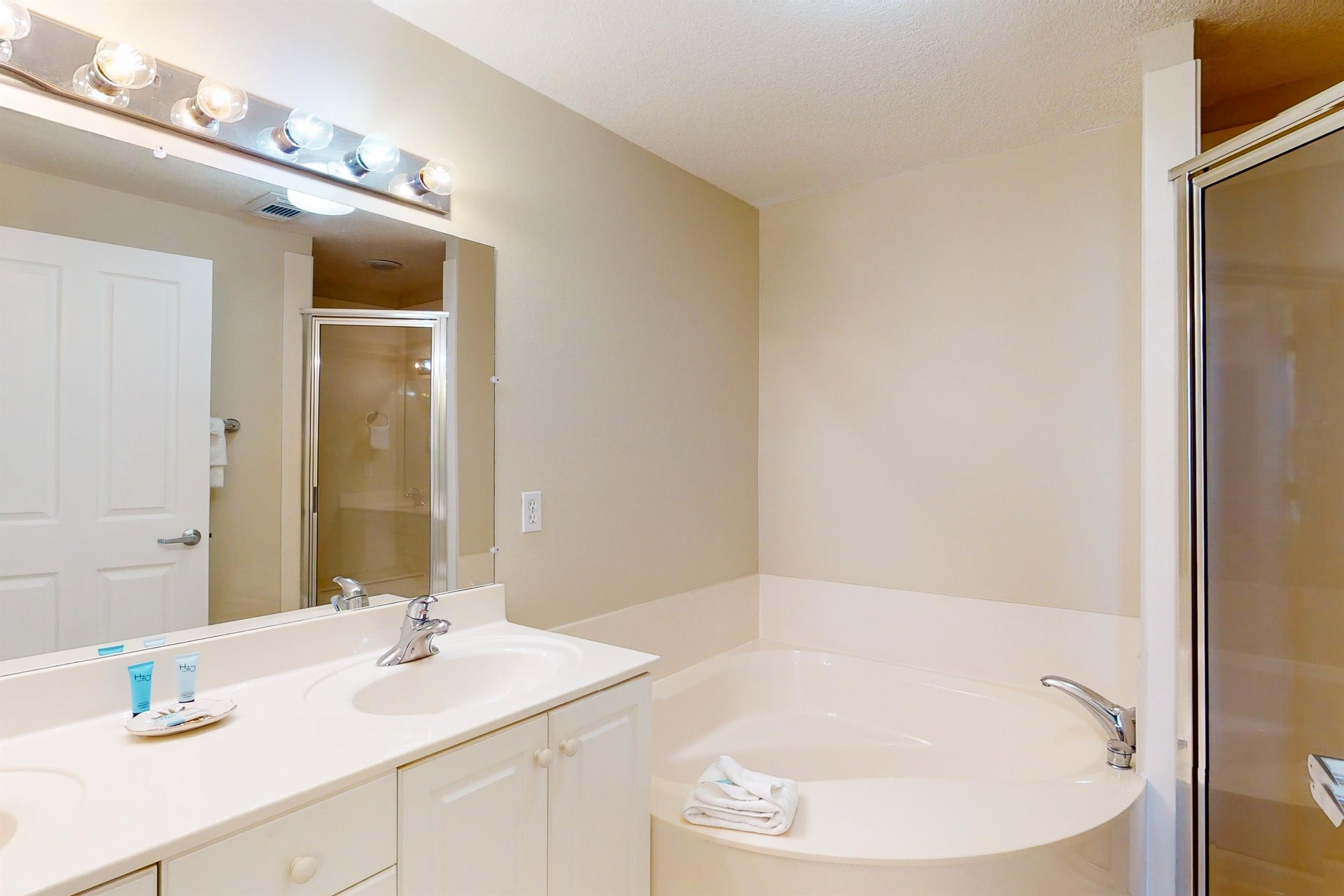 Celadon Beach 1901 14