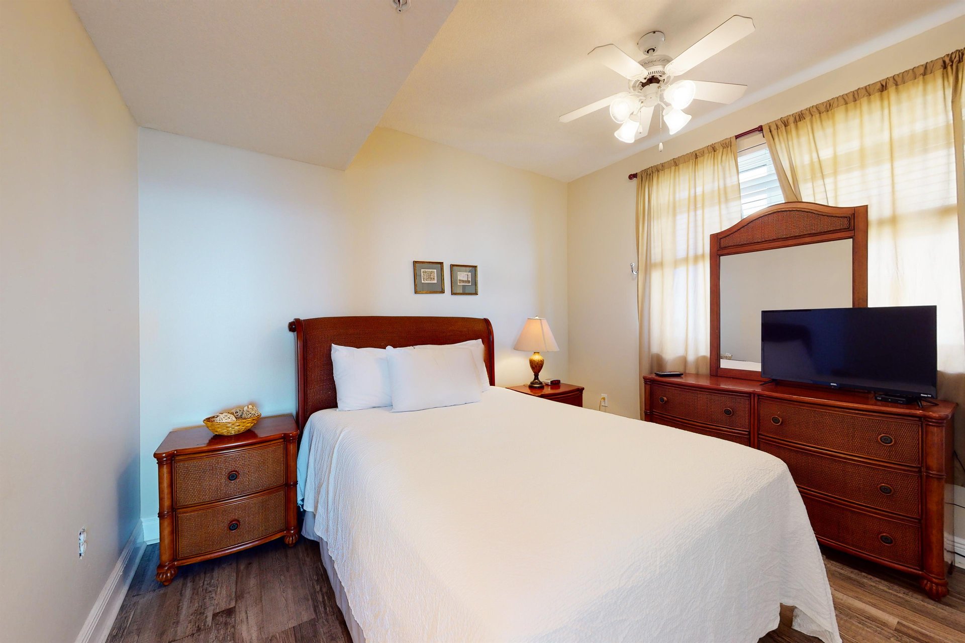 Celadon Beach 1901 15