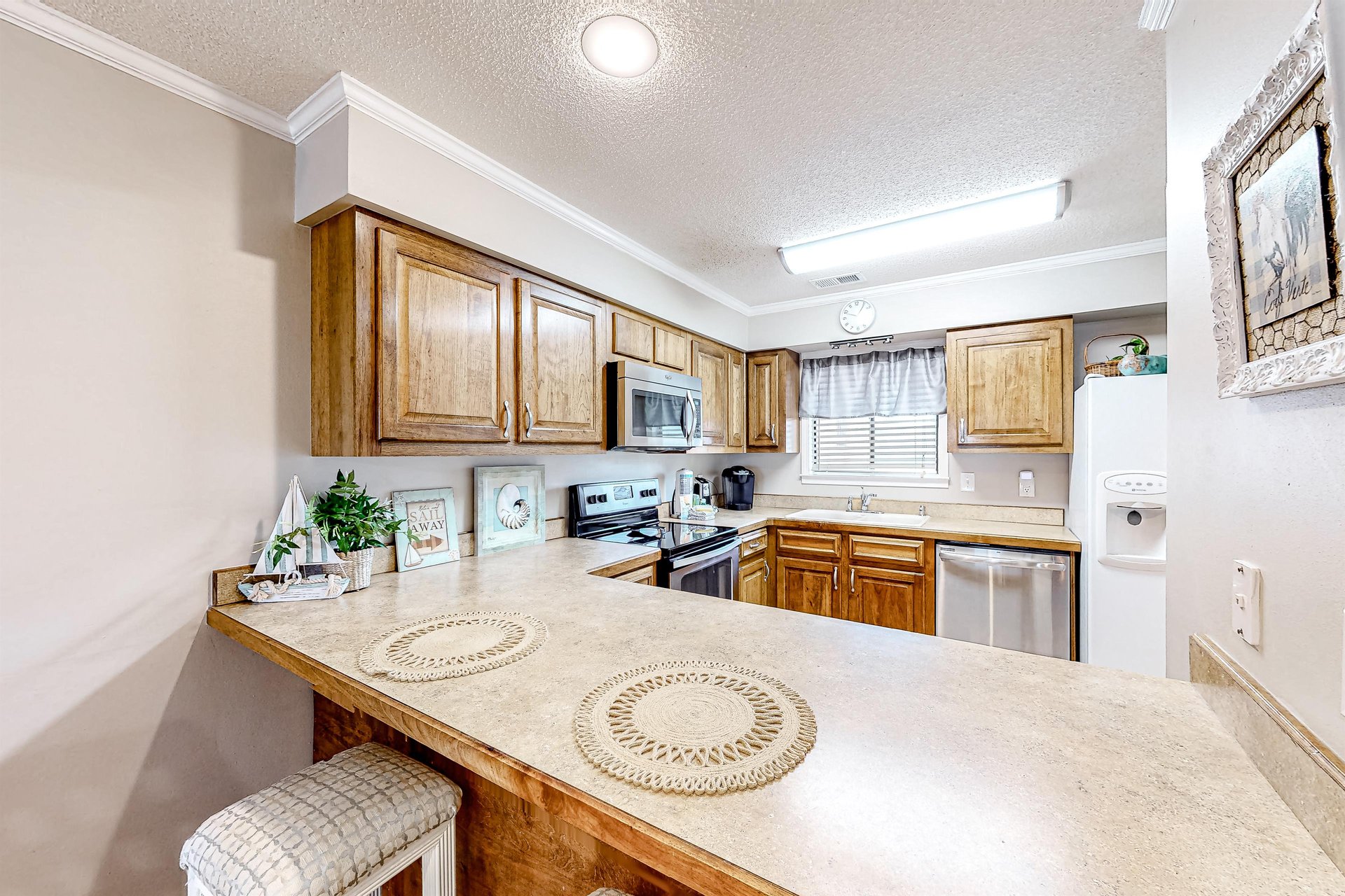 Sunset Harbor Palms 1110 6