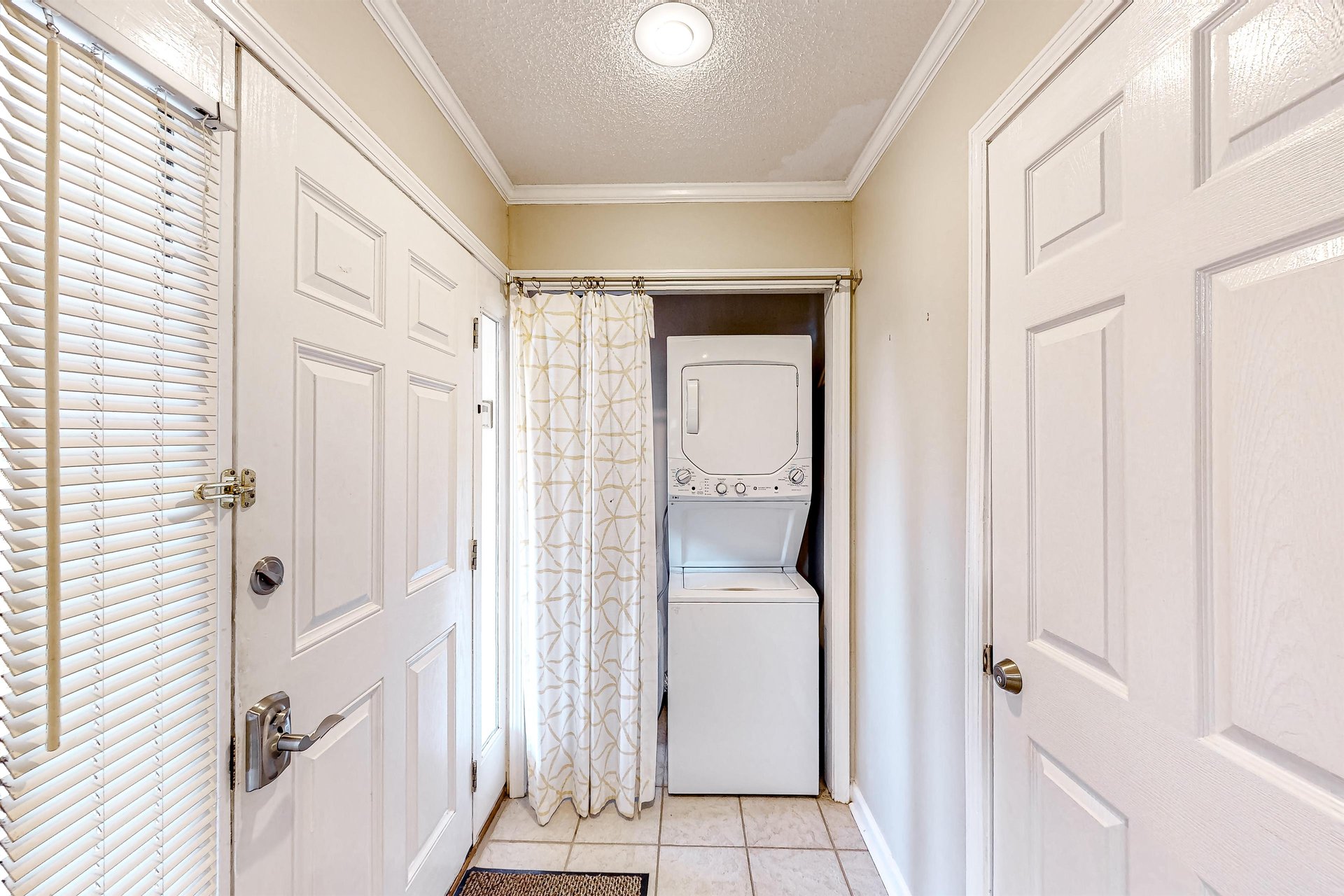 Sunset Harbor Palms 1110 8