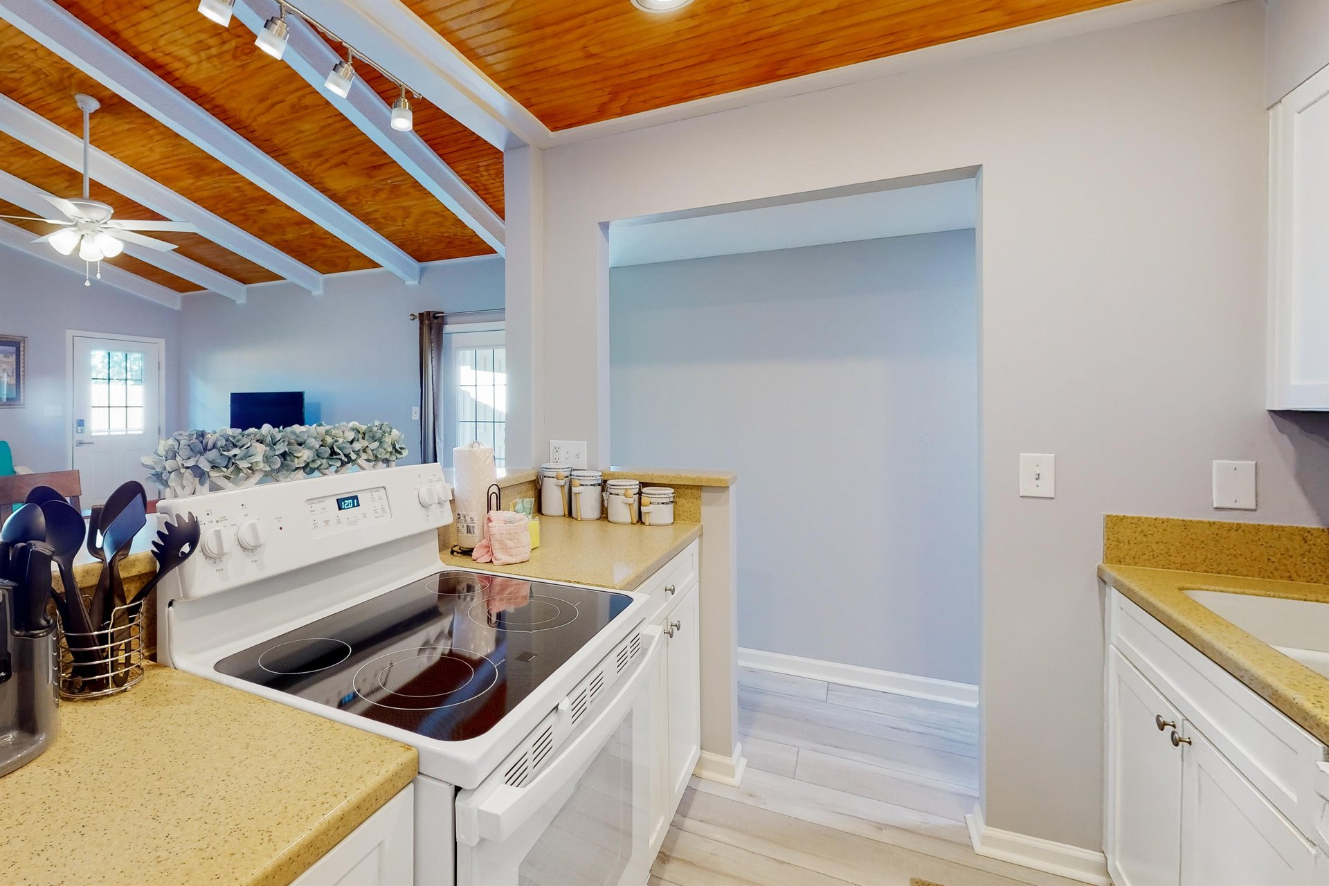 Seascape Tennis Villas 87B 8