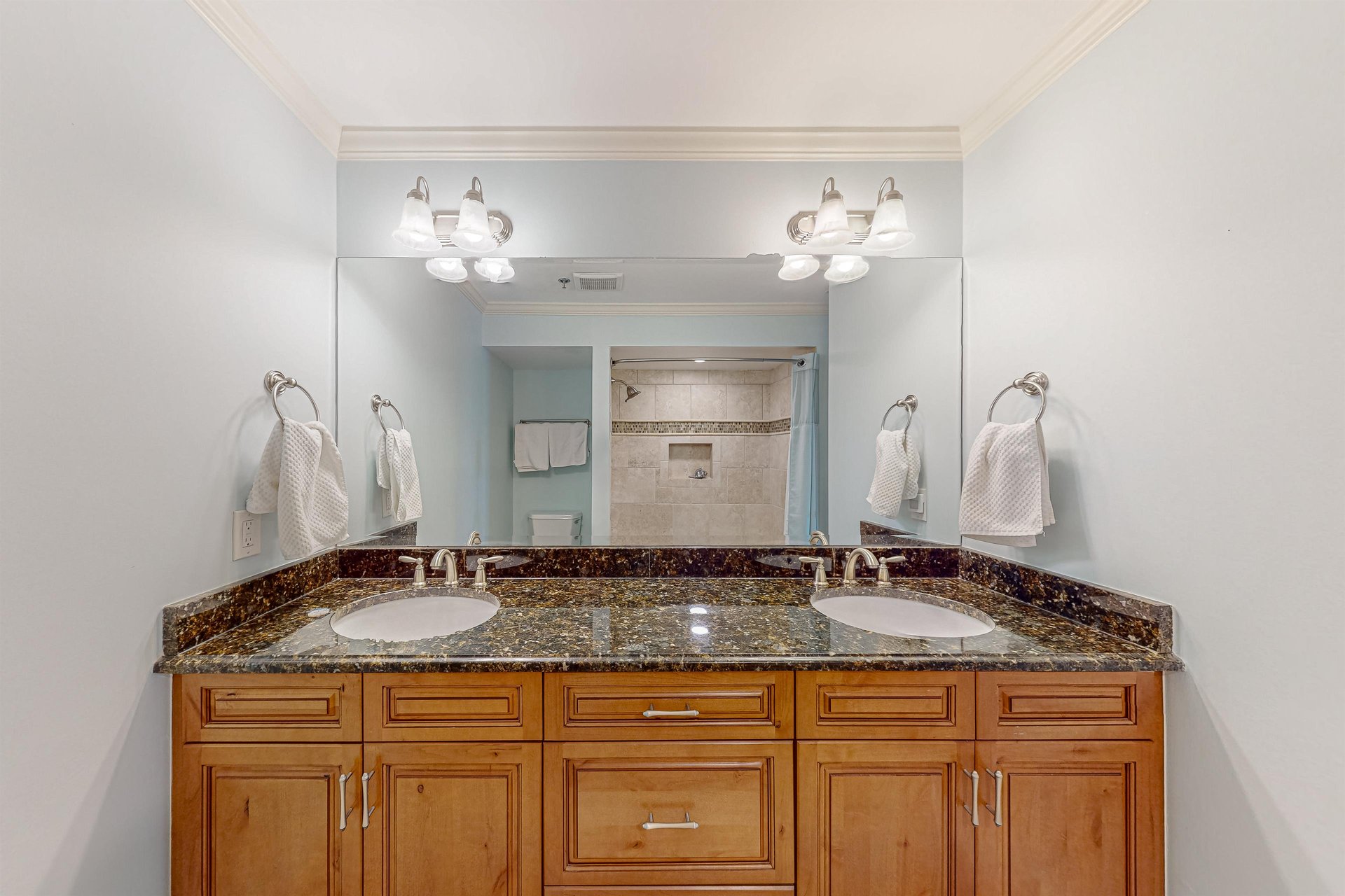 TOPSL Beach Manor 1307 23