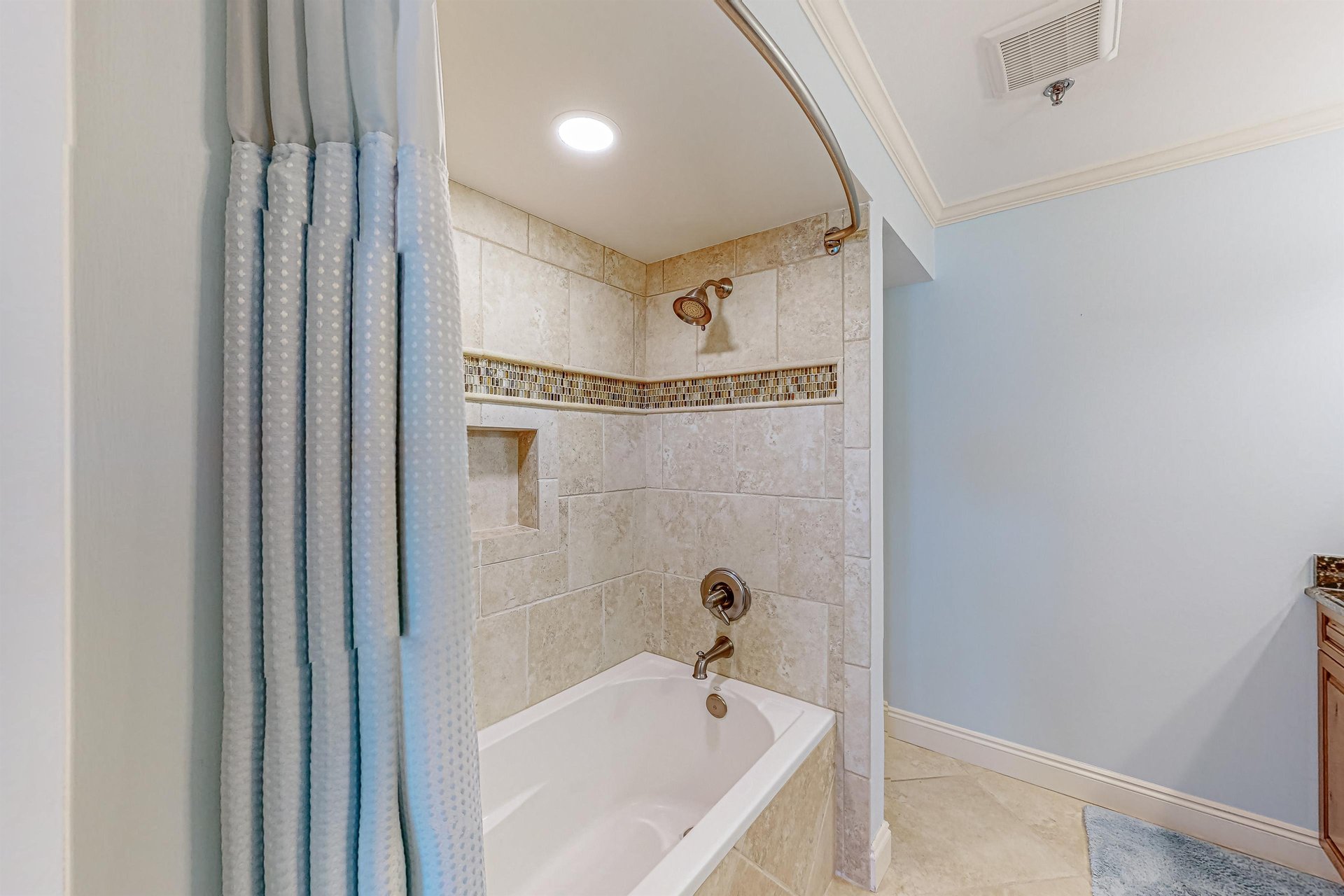 TOPSL Beach Manor 1307 24