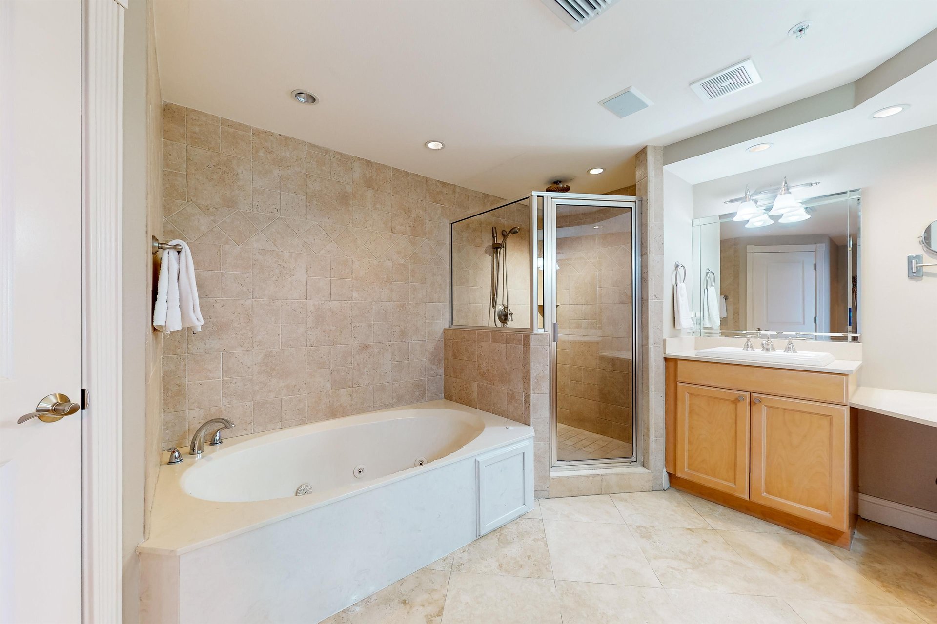 Majestic Sun B1204 16