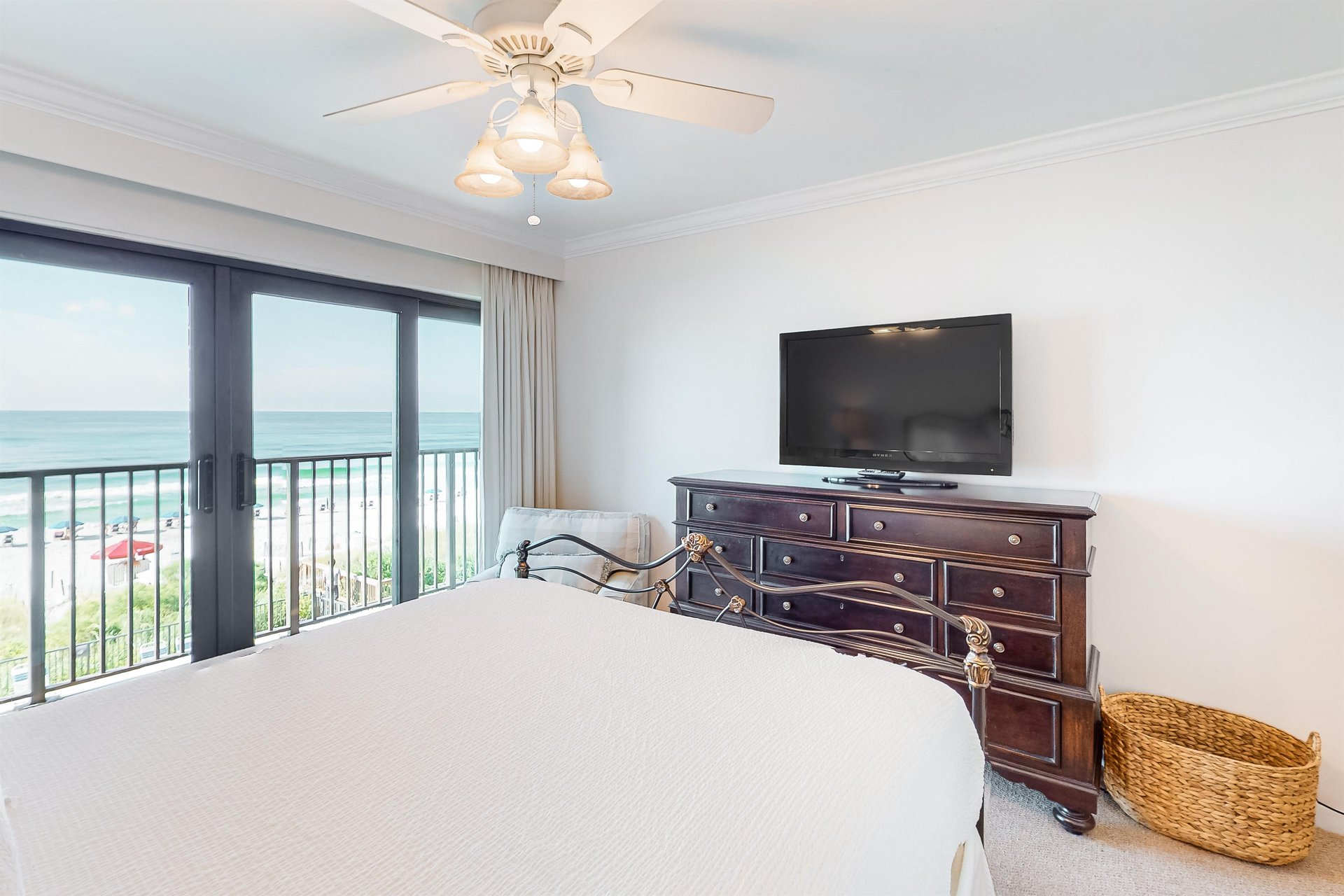 Huntington By The Sea 302 11