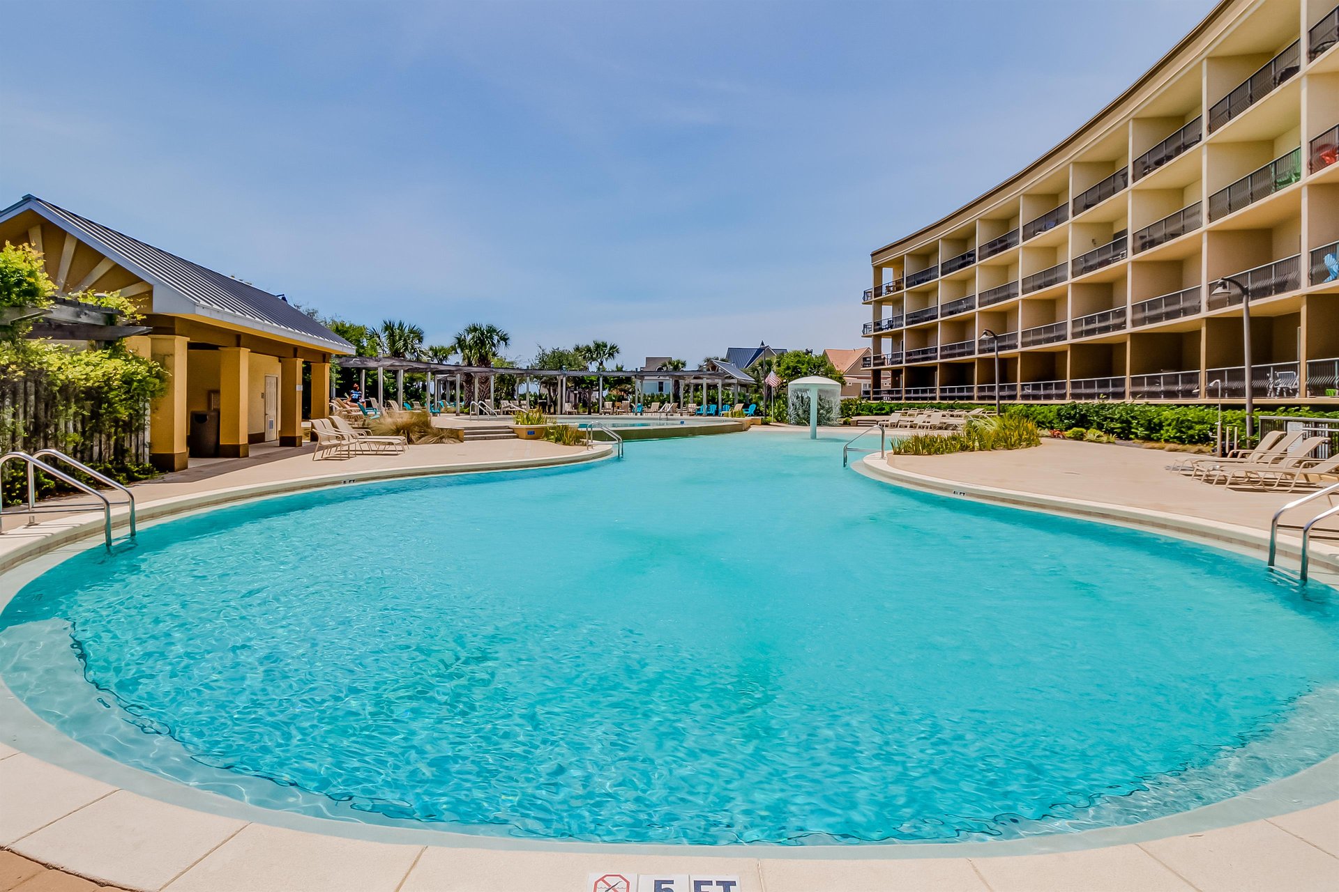 402 Beach Resort 19