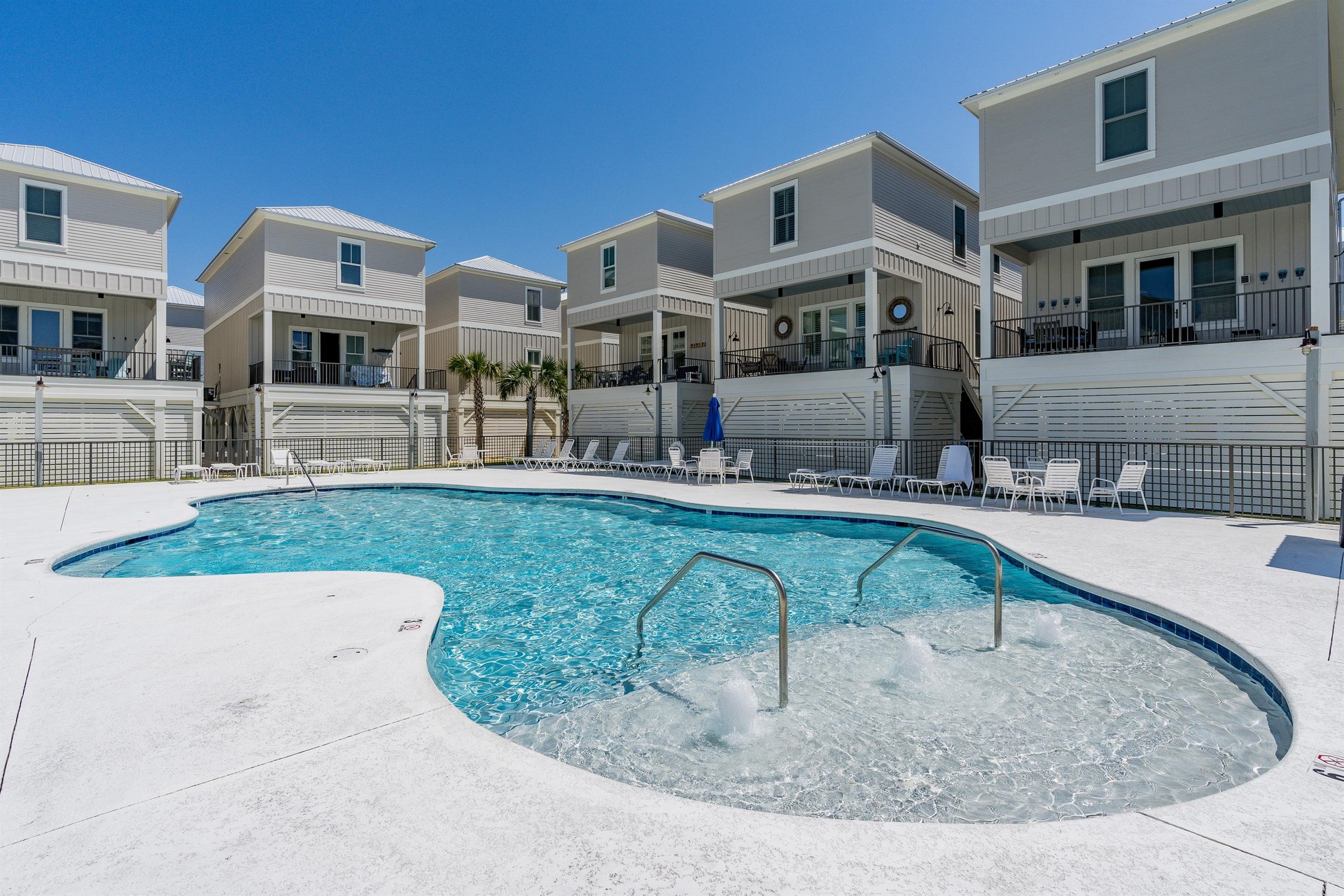 West Side Cottages J 3