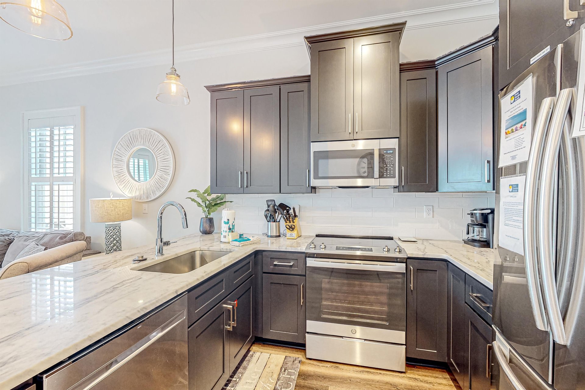 West Side Cottages J 10