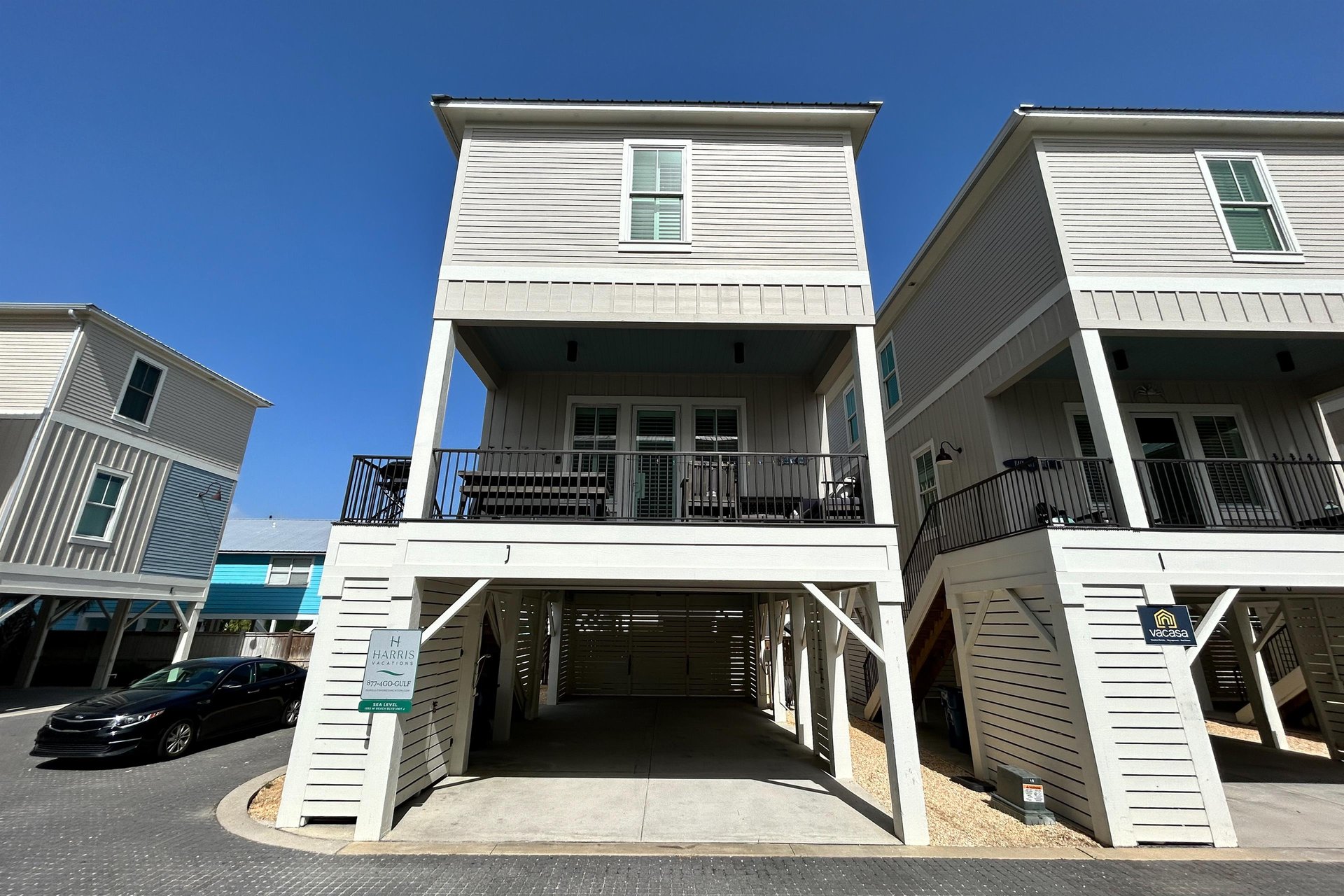 West Side Cottages J 23