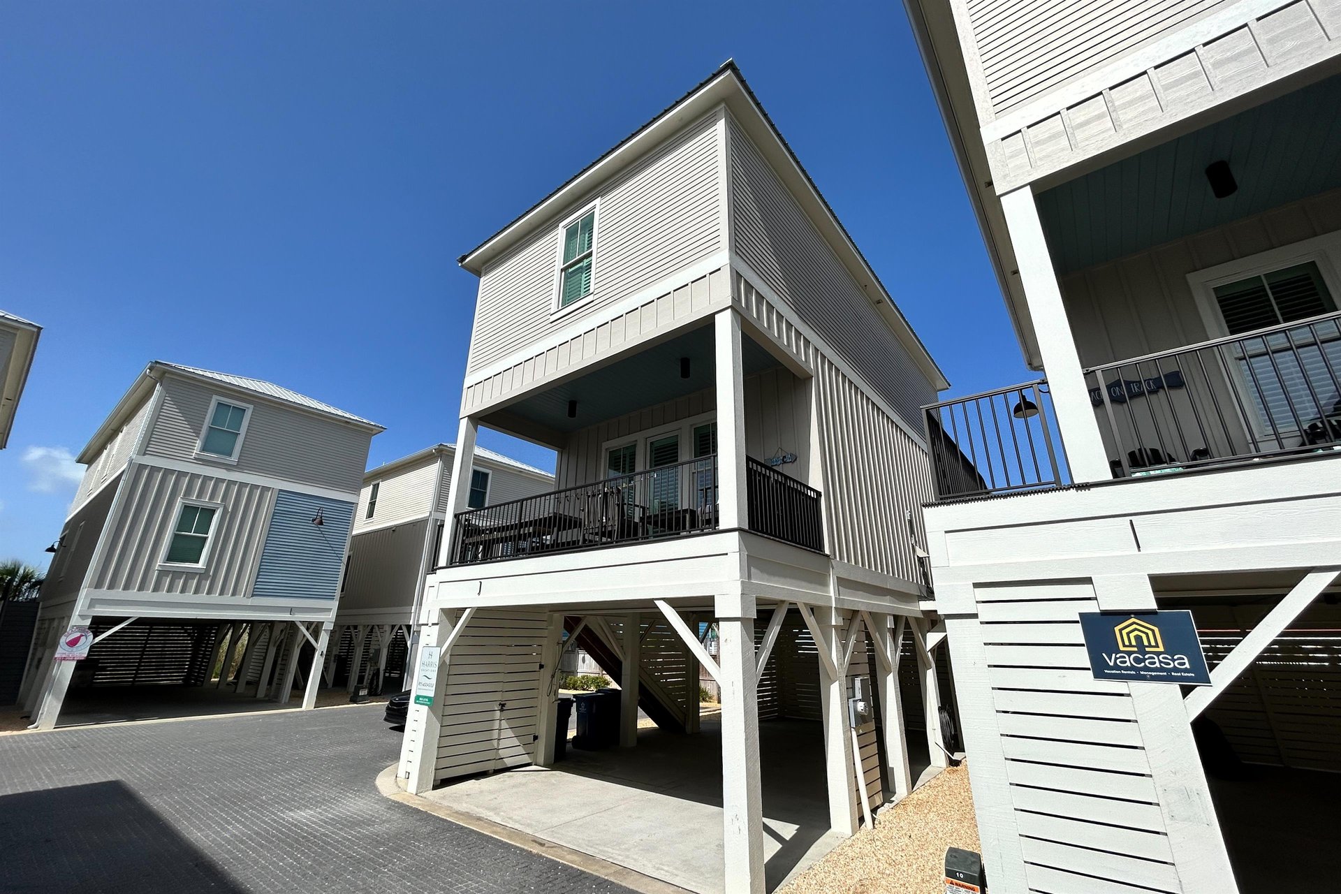 West Side Cottages J 25