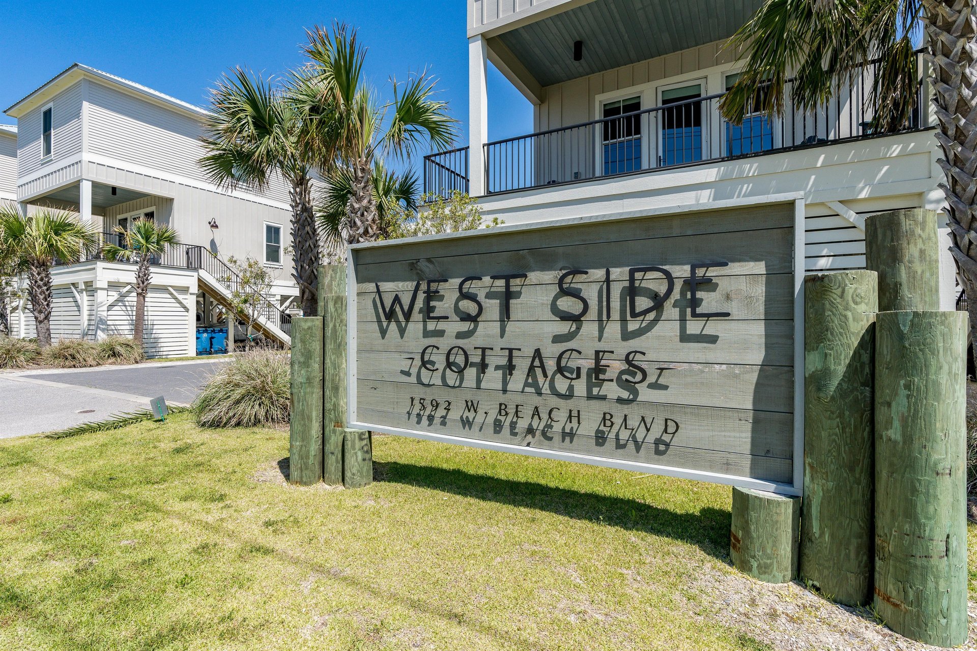 West Side Cottages J 26