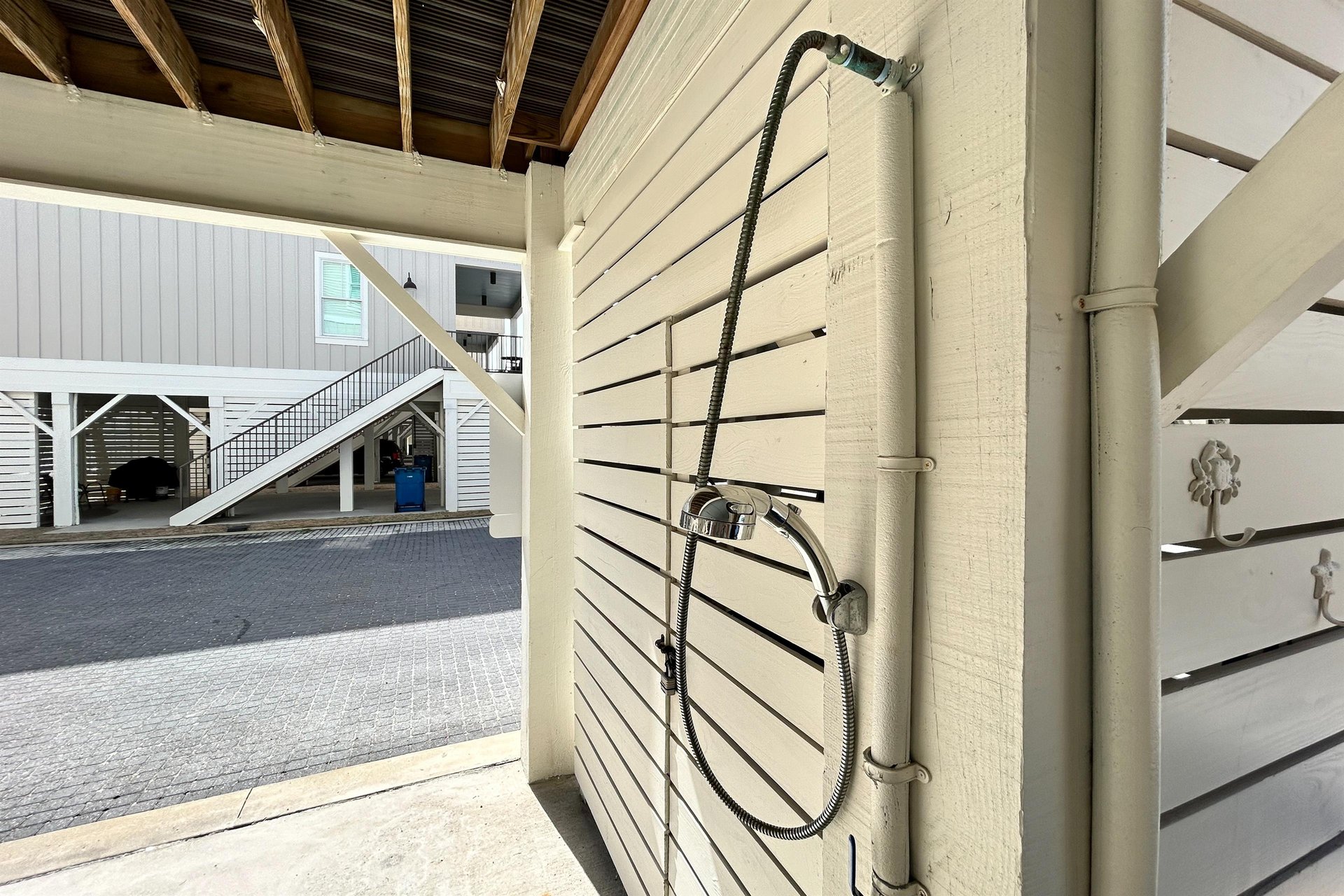 West Side Cottages J 29