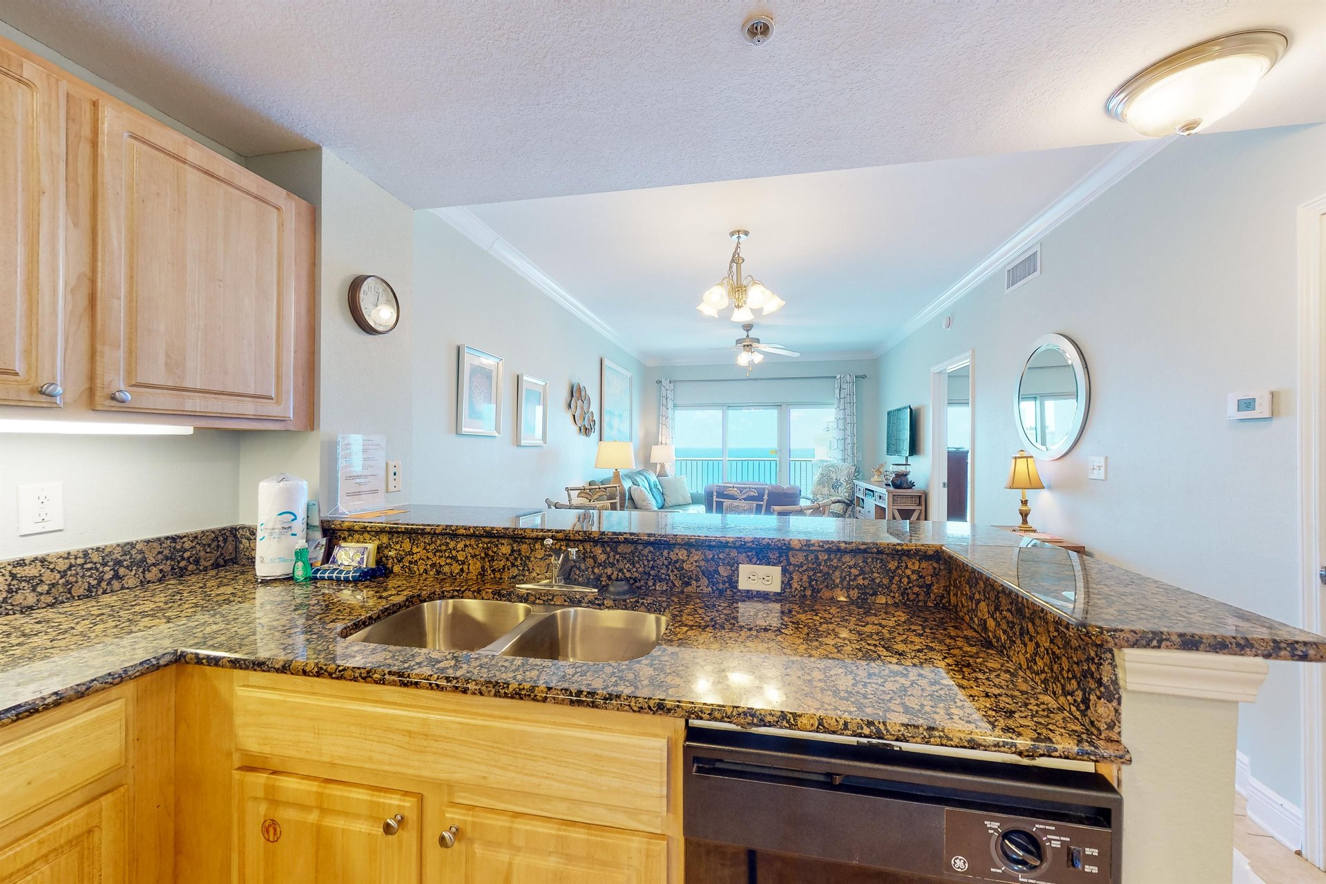 Crystal Tower 806 12