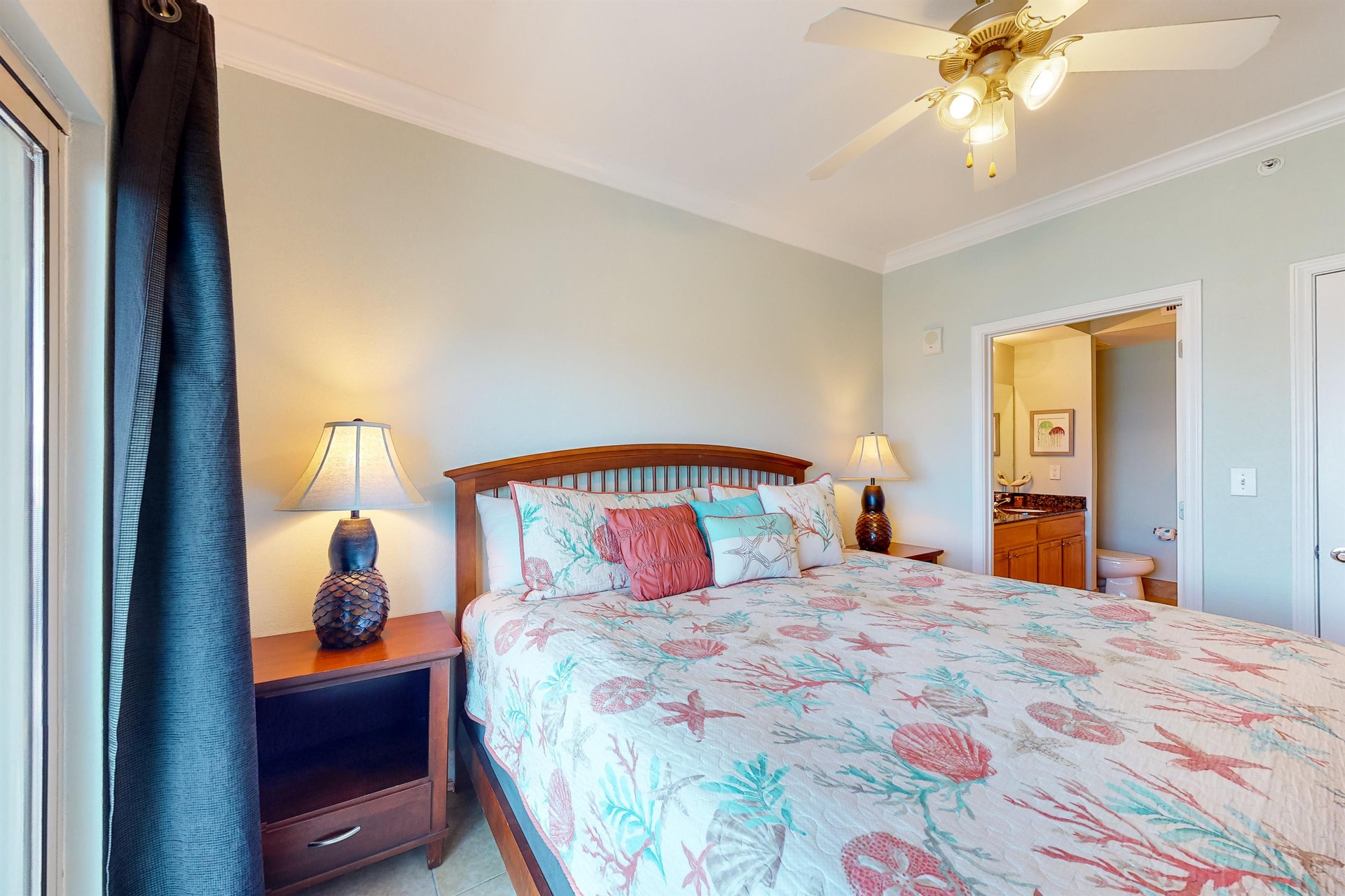 Crystal Tower 806 14