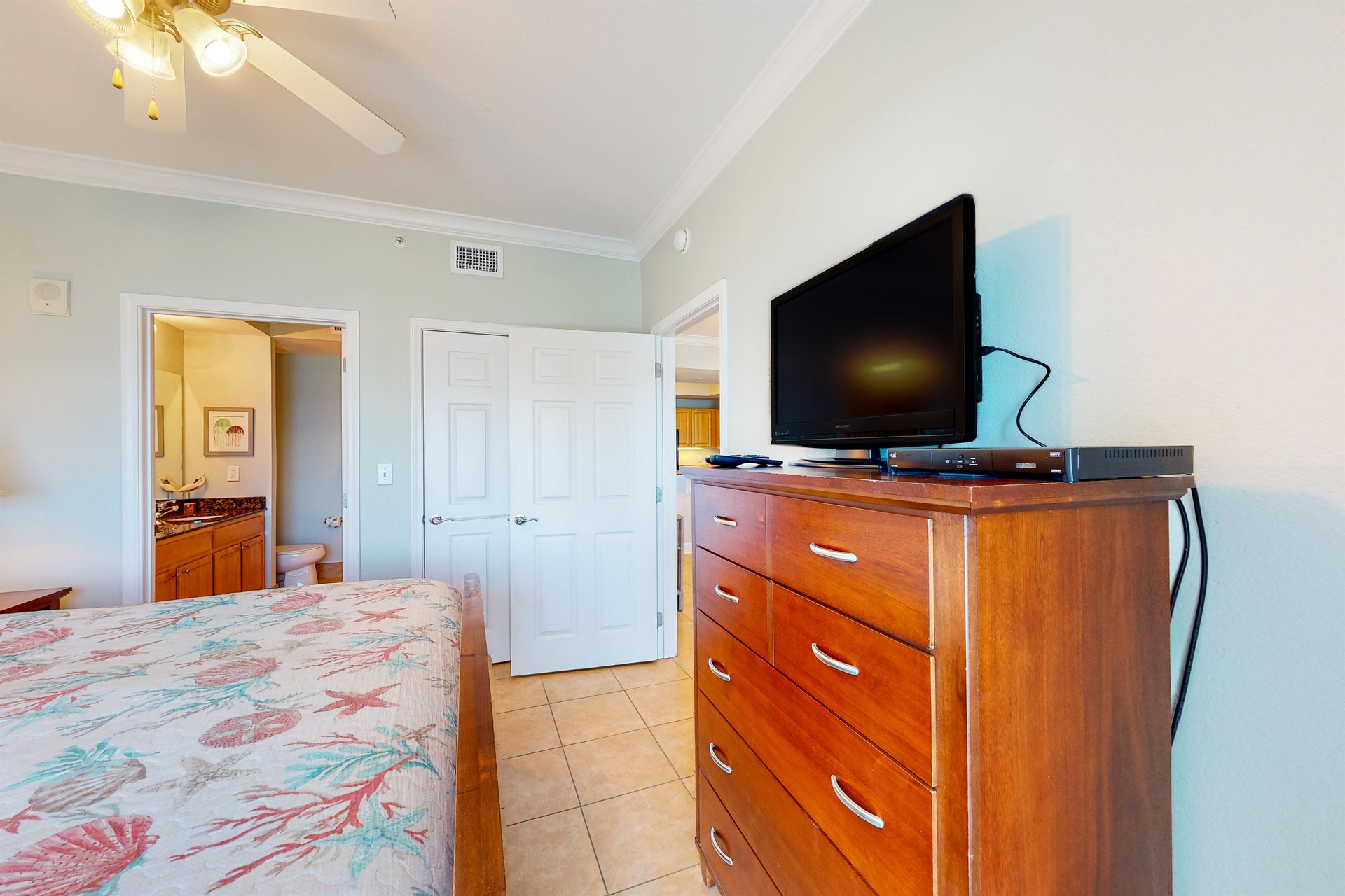 Crystal Tower 806 16