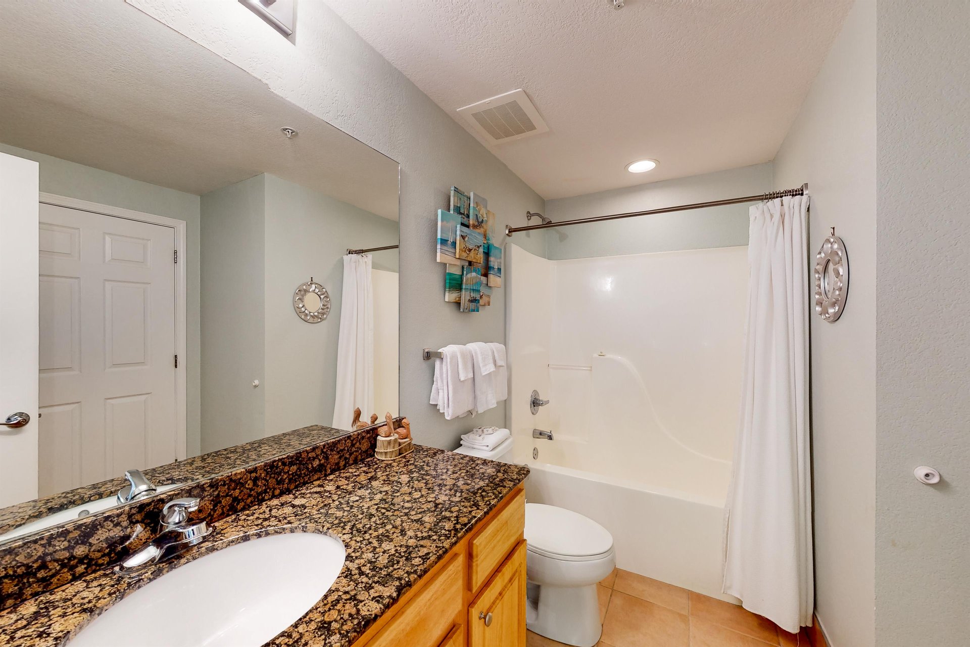 Crystal Tower 806 22