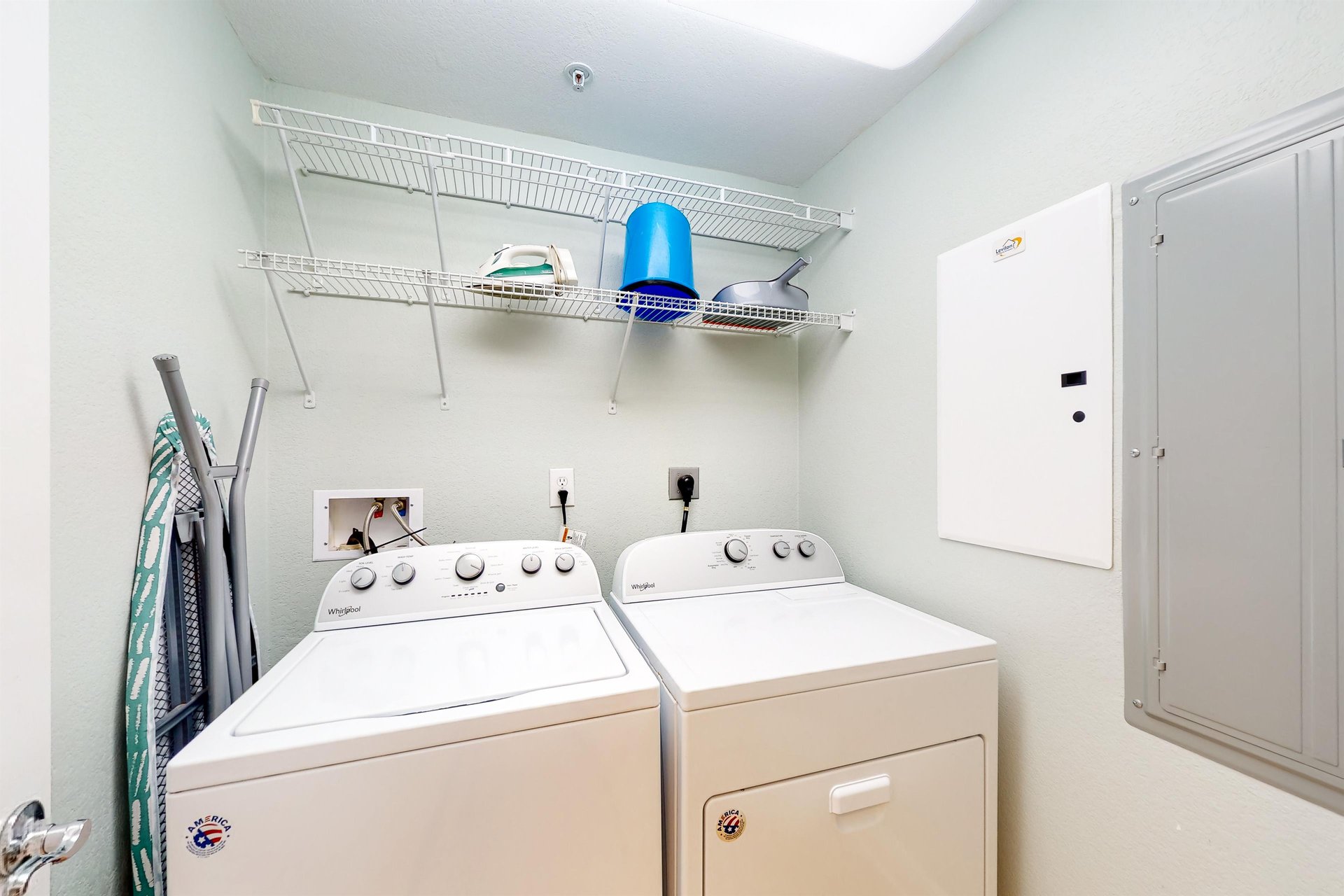 Crystal Tower 806 23