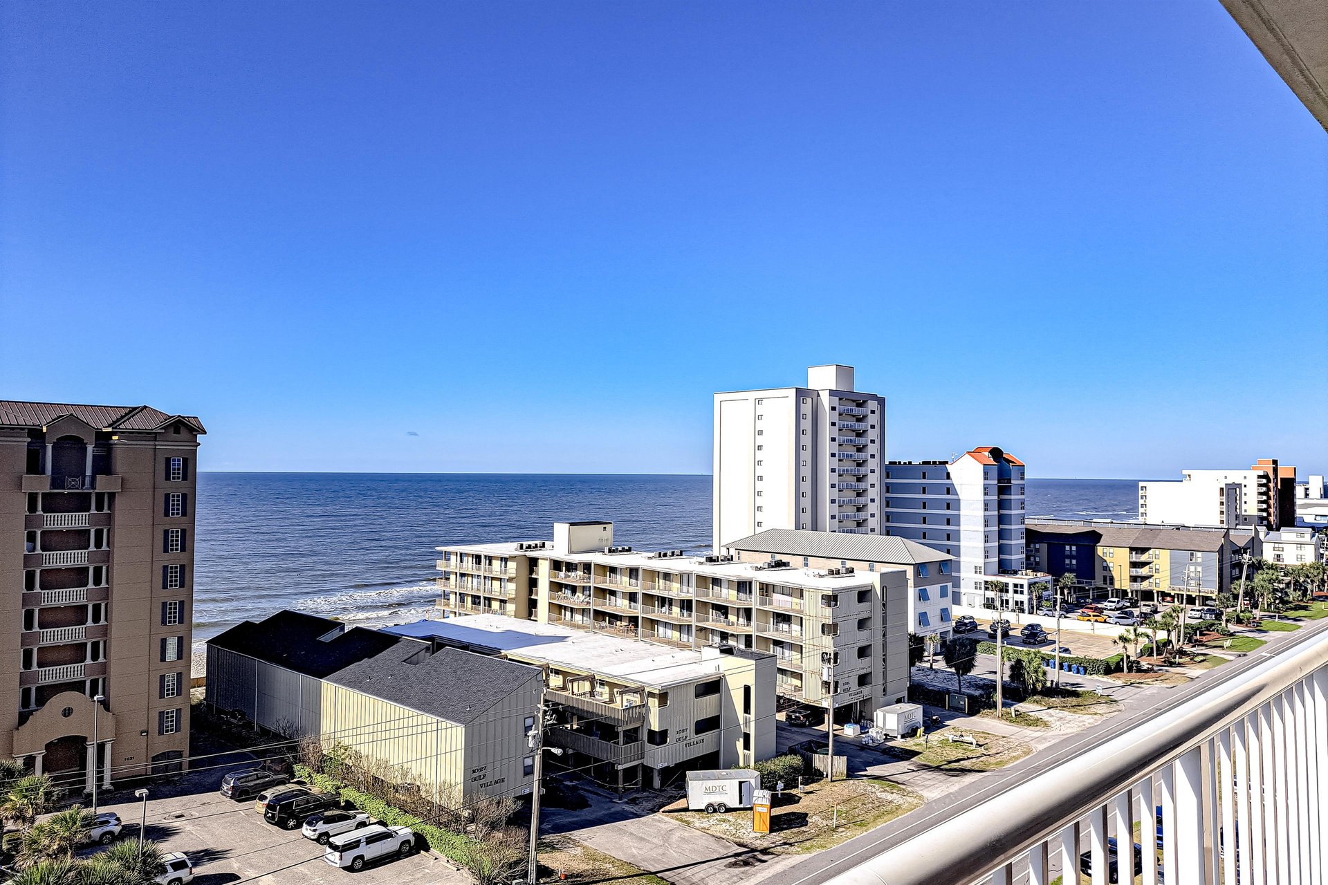 Crystal Tower 806 27