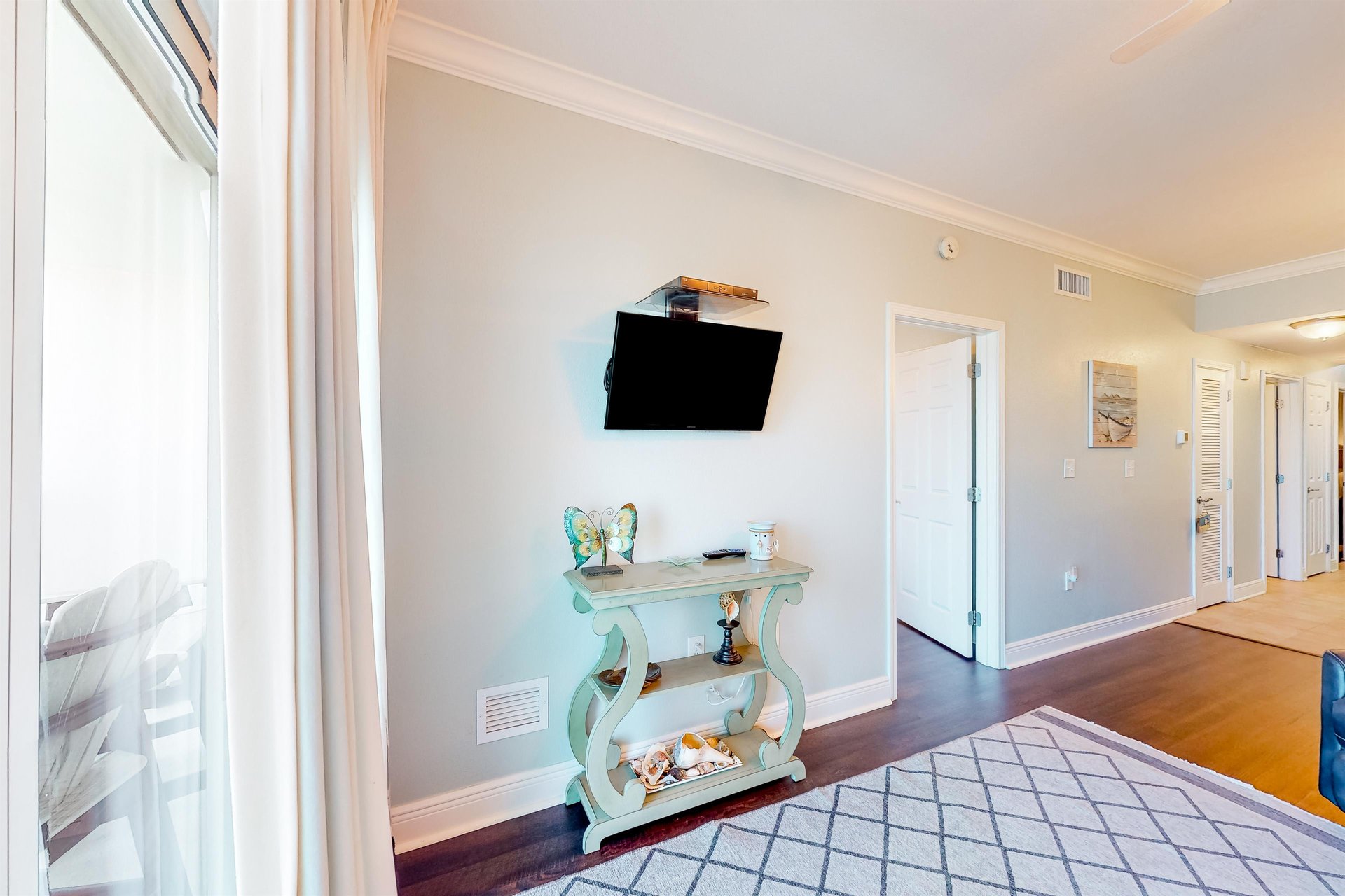 Crystal Tower 1206 4