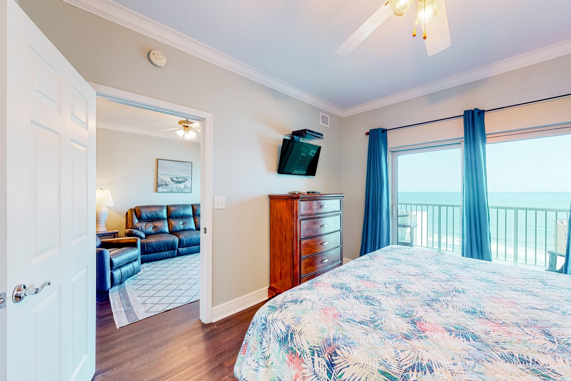 Crystal Tower 1206 16