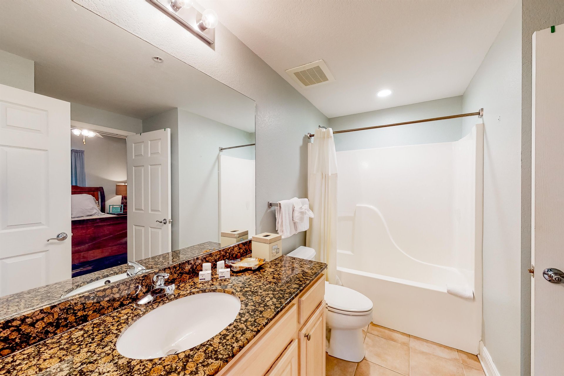 Crystal Tower 1206 22