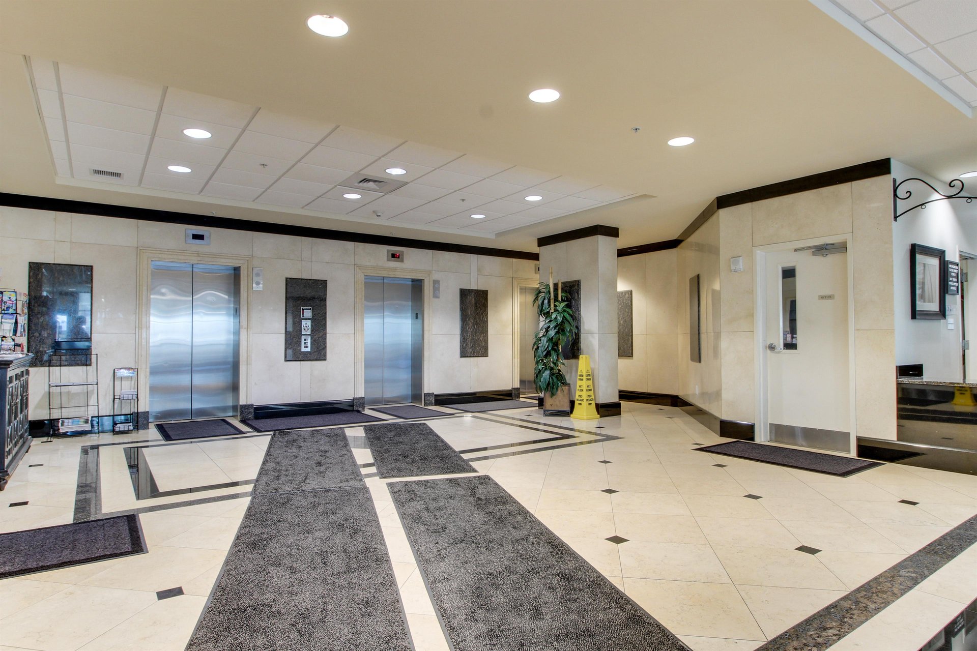 Crystal Tower 1206 28