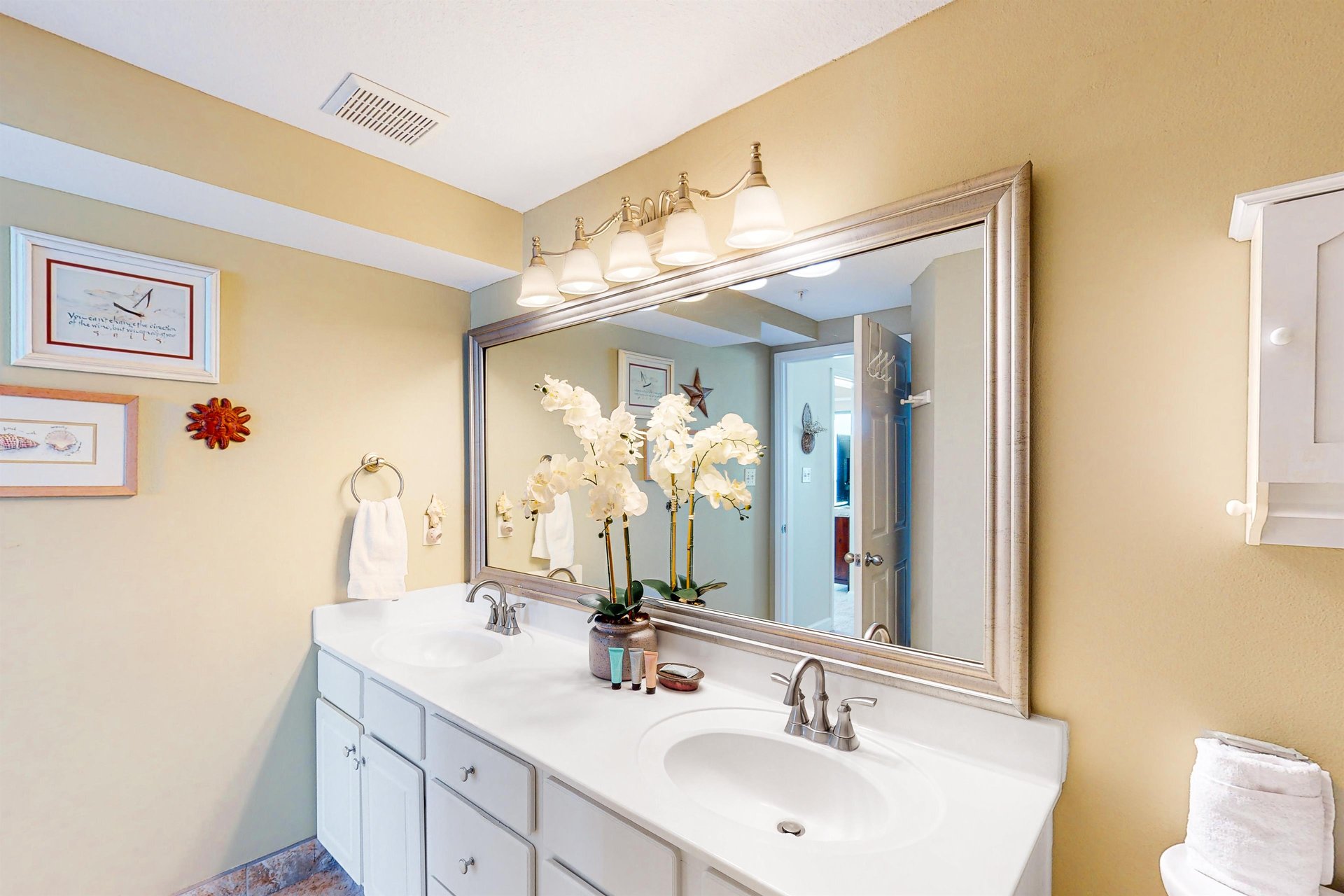 Emerald Towers W 3007 12