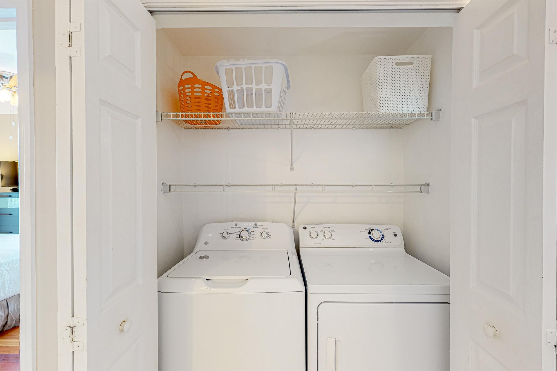 Ariel Dunes I 1201 23