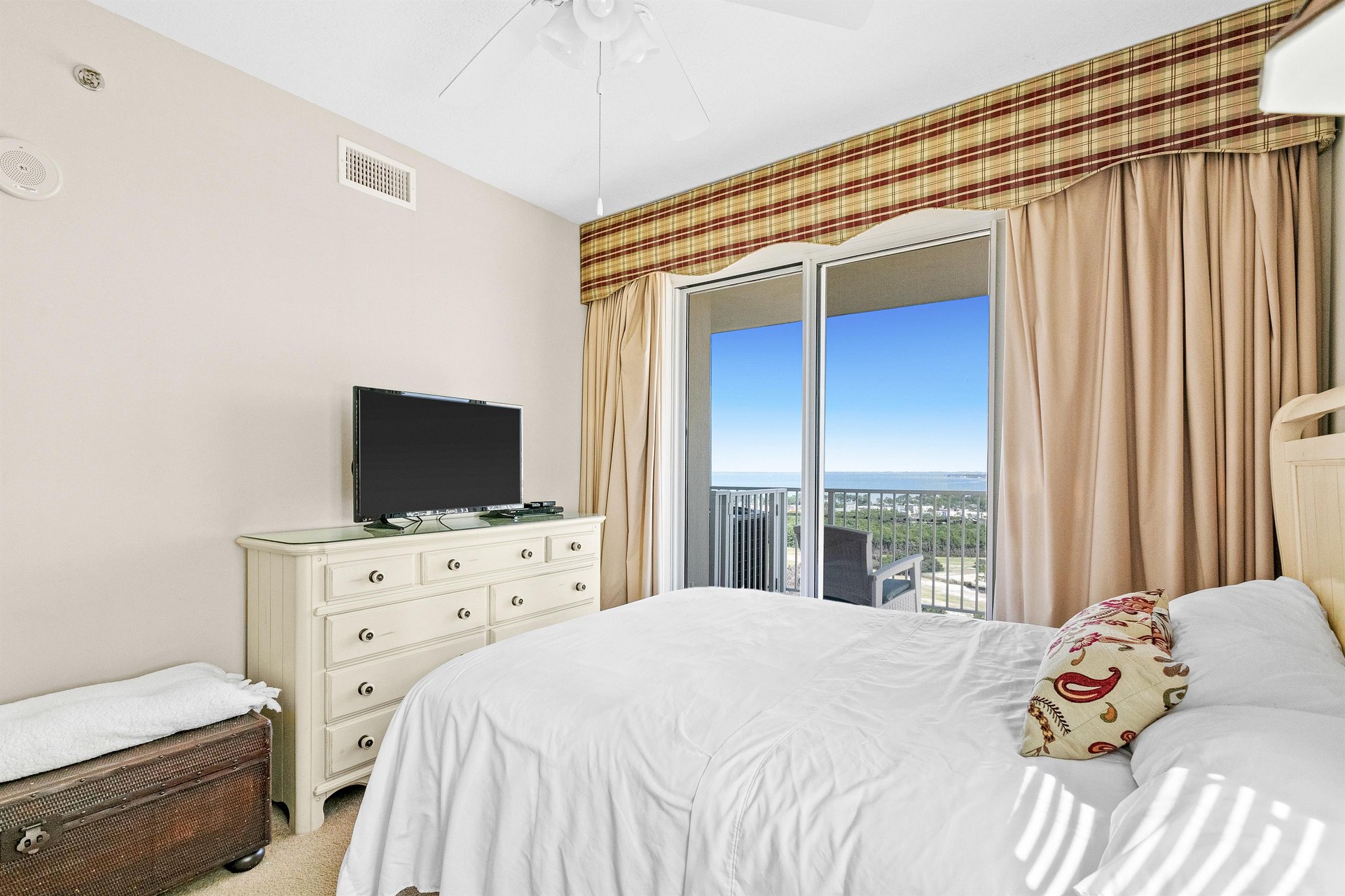 Ariel Dunes II 2201 20